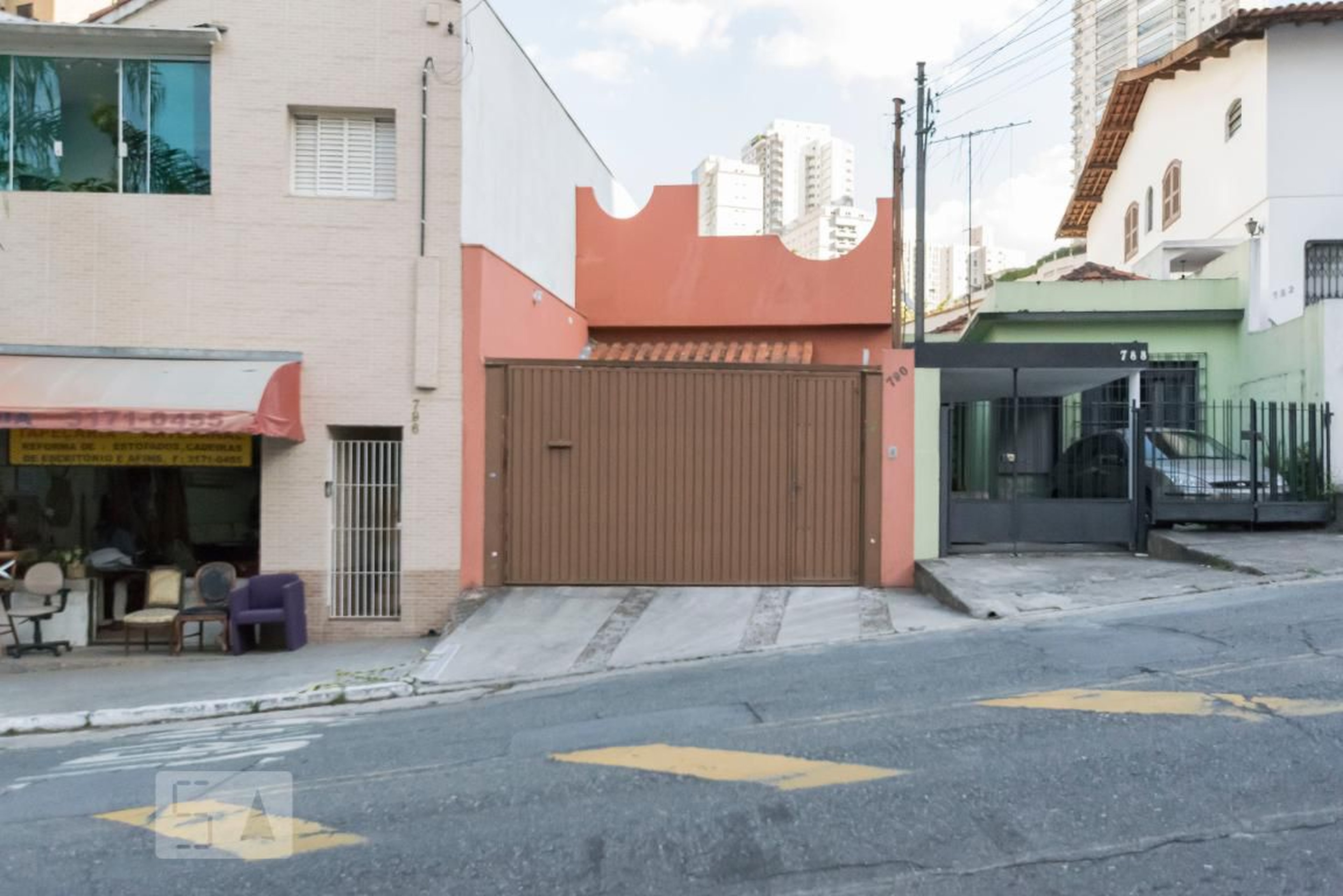 Fachada Condomínio em Rua Paraíso, 790