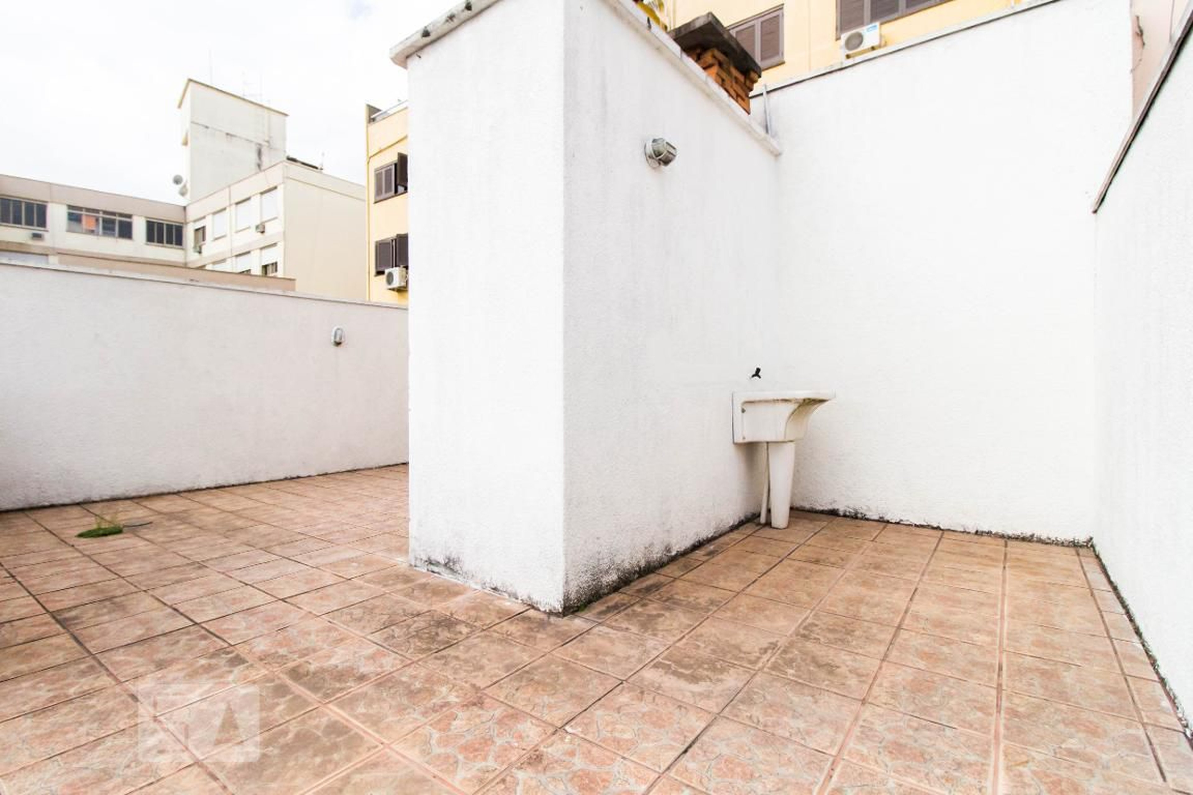 Área Externa - Edifício Joli Chalet e Petit Joli Chalet