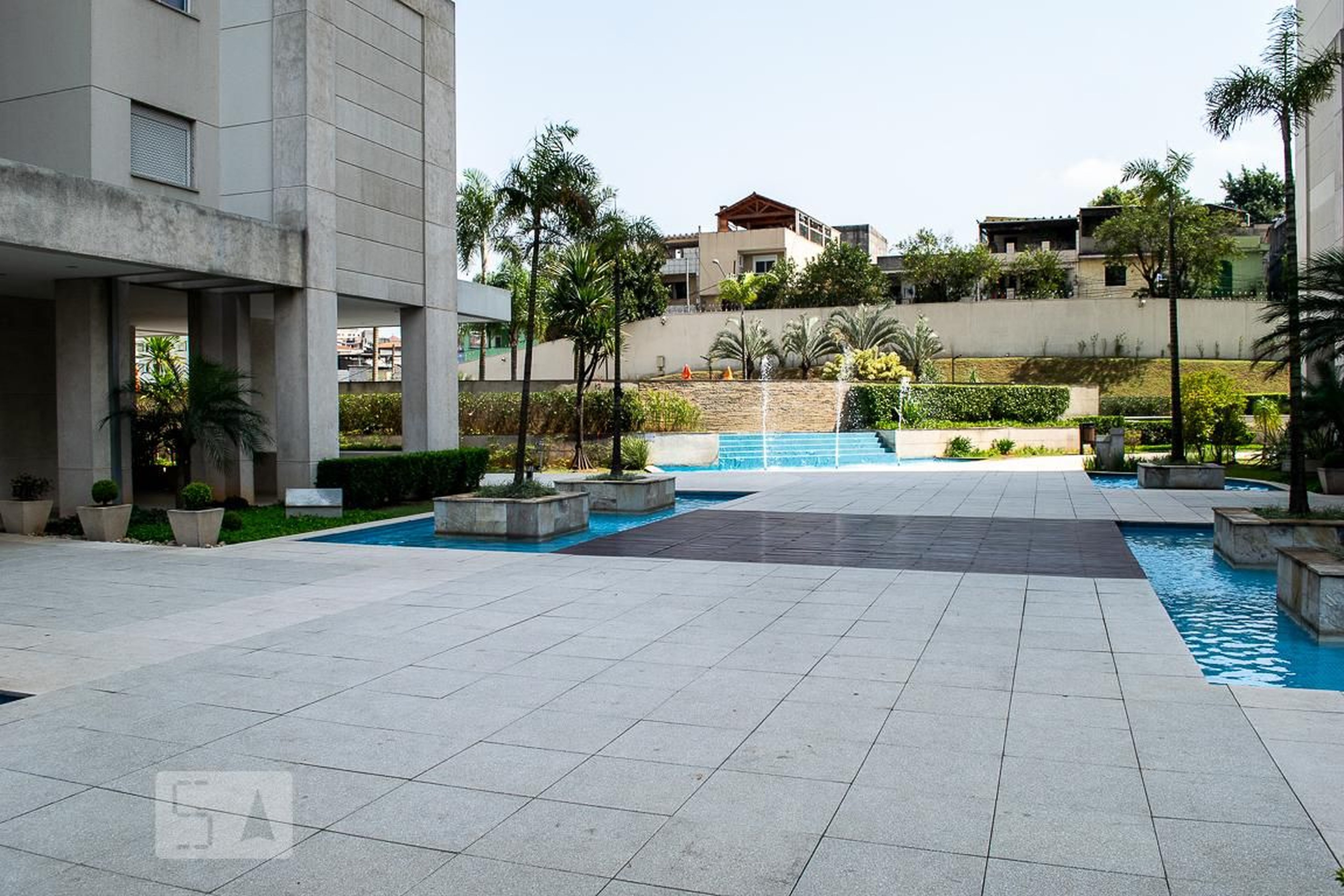 ÁREA COMUM Condomínio em Avenida Direitos Humanos, 120