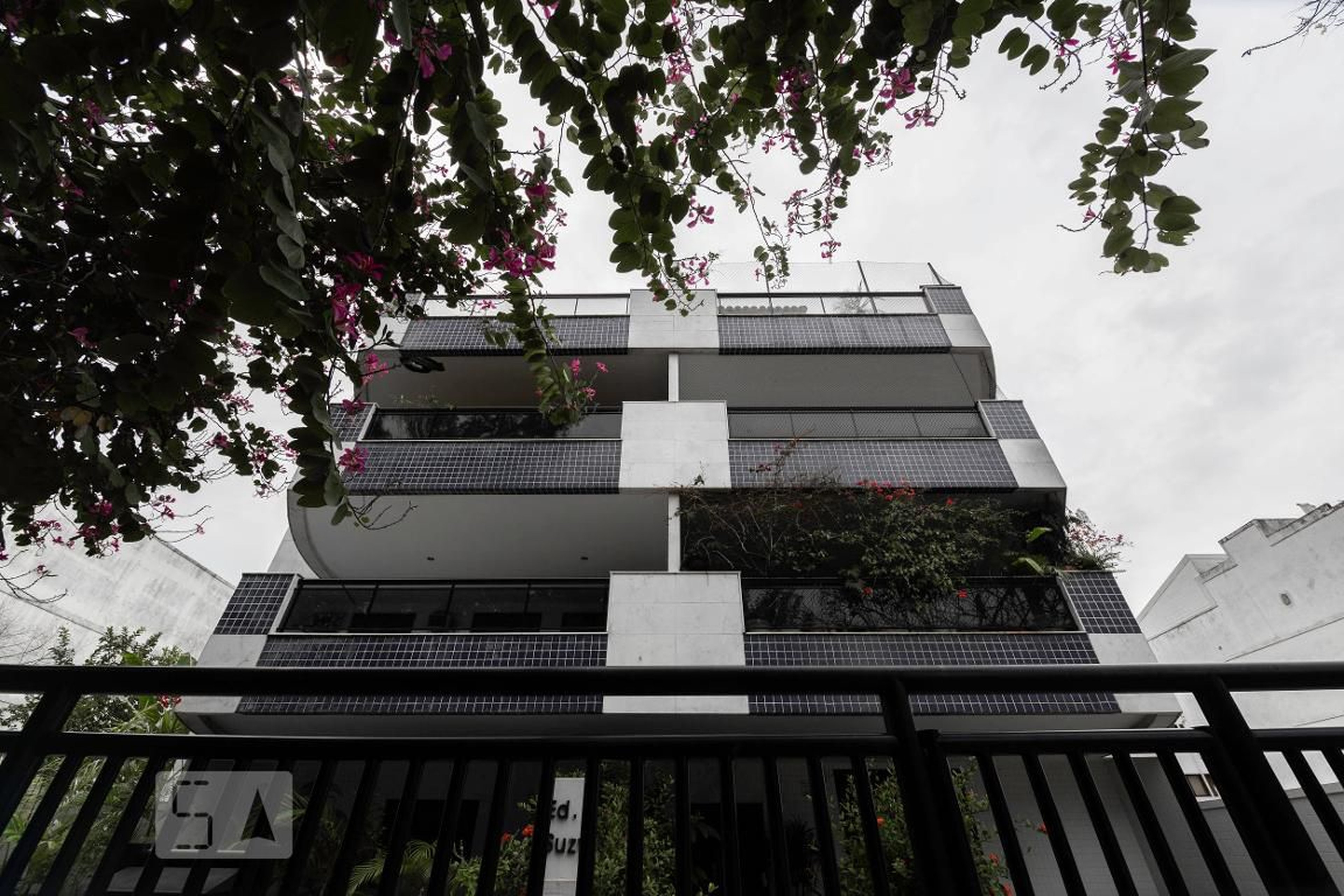 Fachada Condomínio em Avenida Guilherme de Almeida, 831