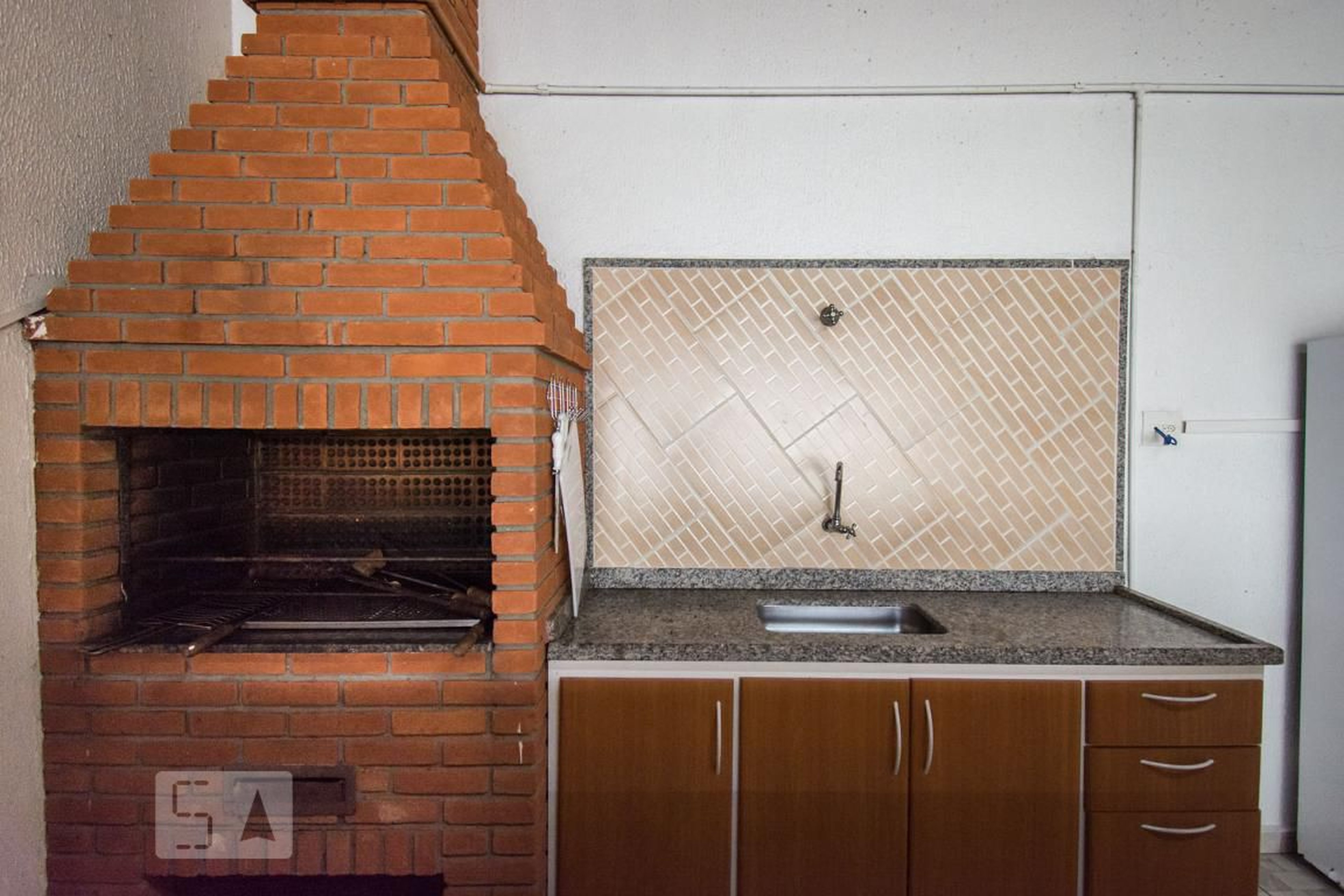 Churrasqueira 1 - Ville de France