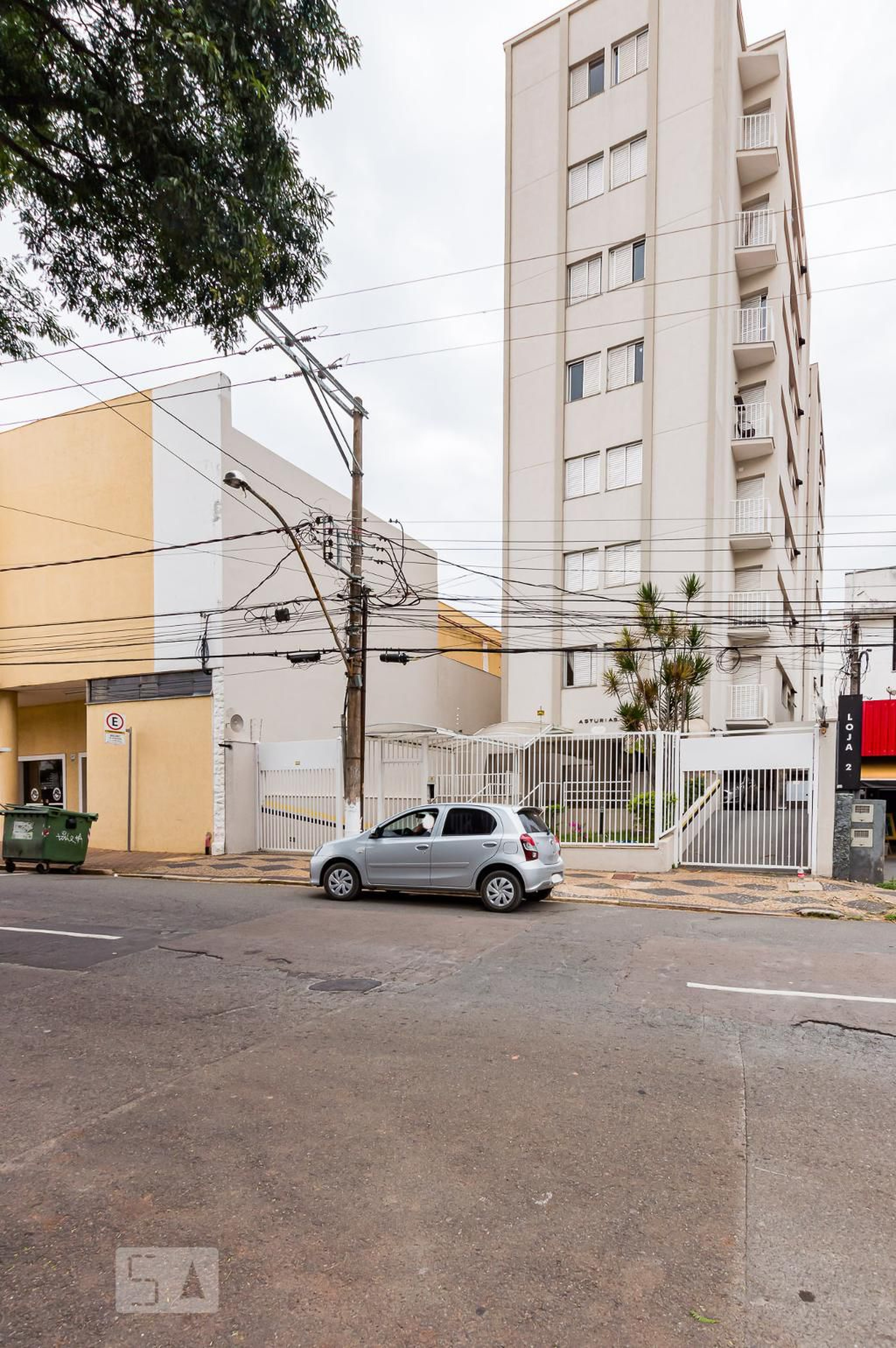Fachada do Condomínio Condomínio em Rua Paula Bueno, 978