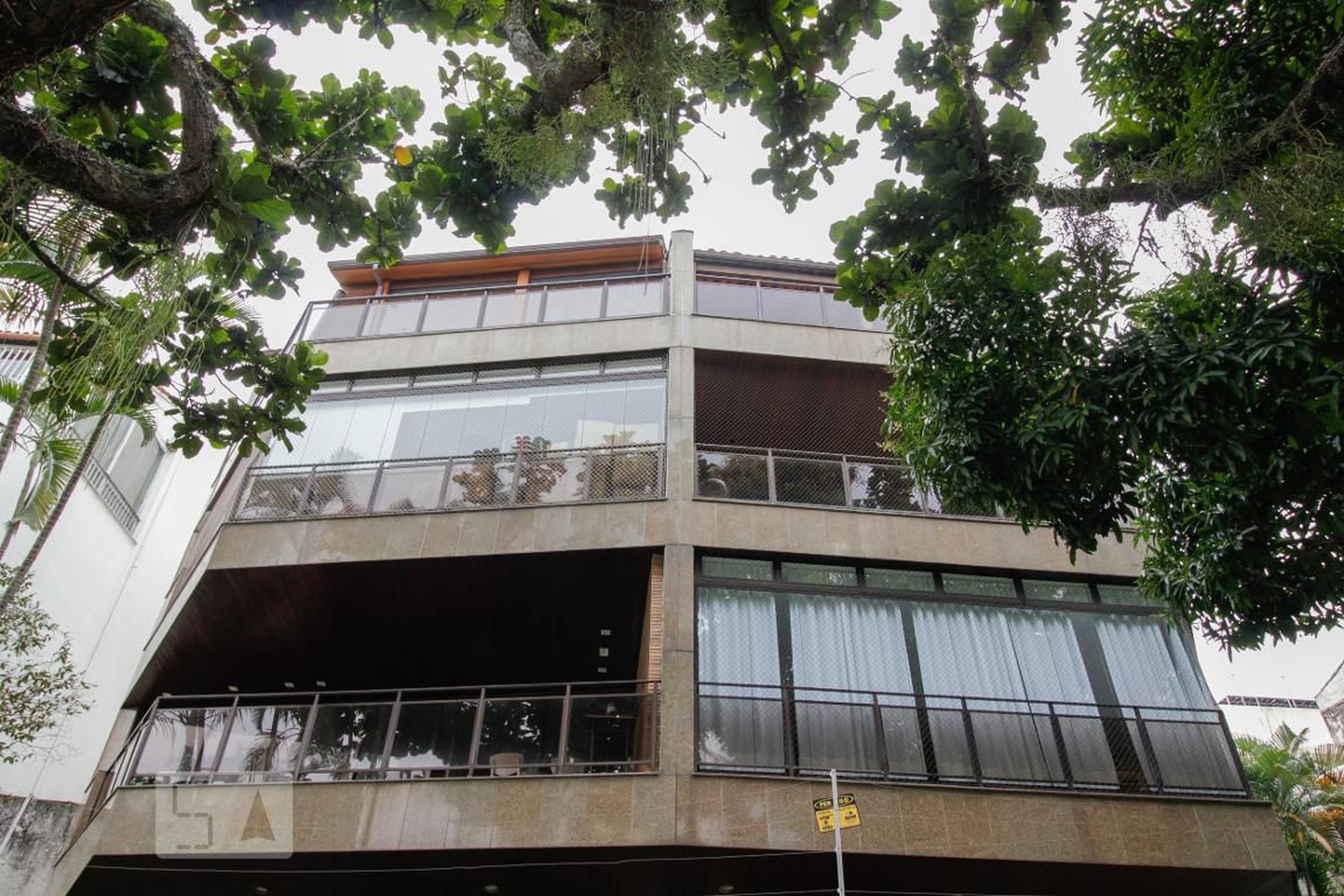 Fachada Condomínio Chateau de Vagos