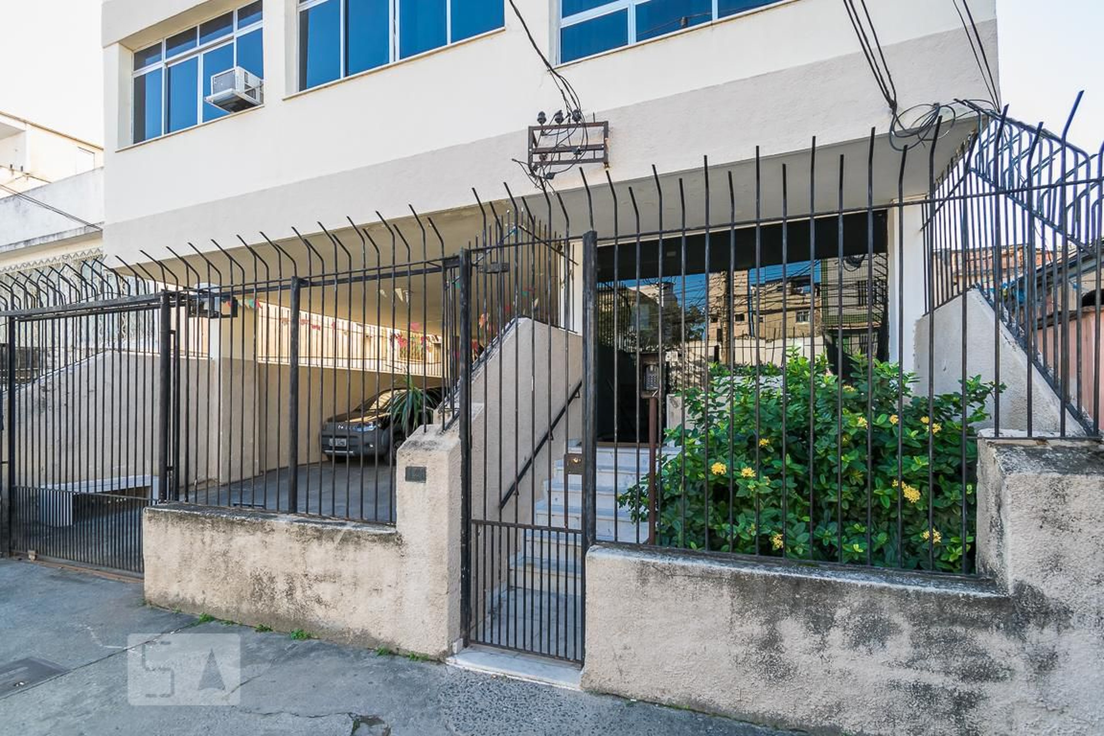 Fachada do Condomínio Condomínio Humboldt