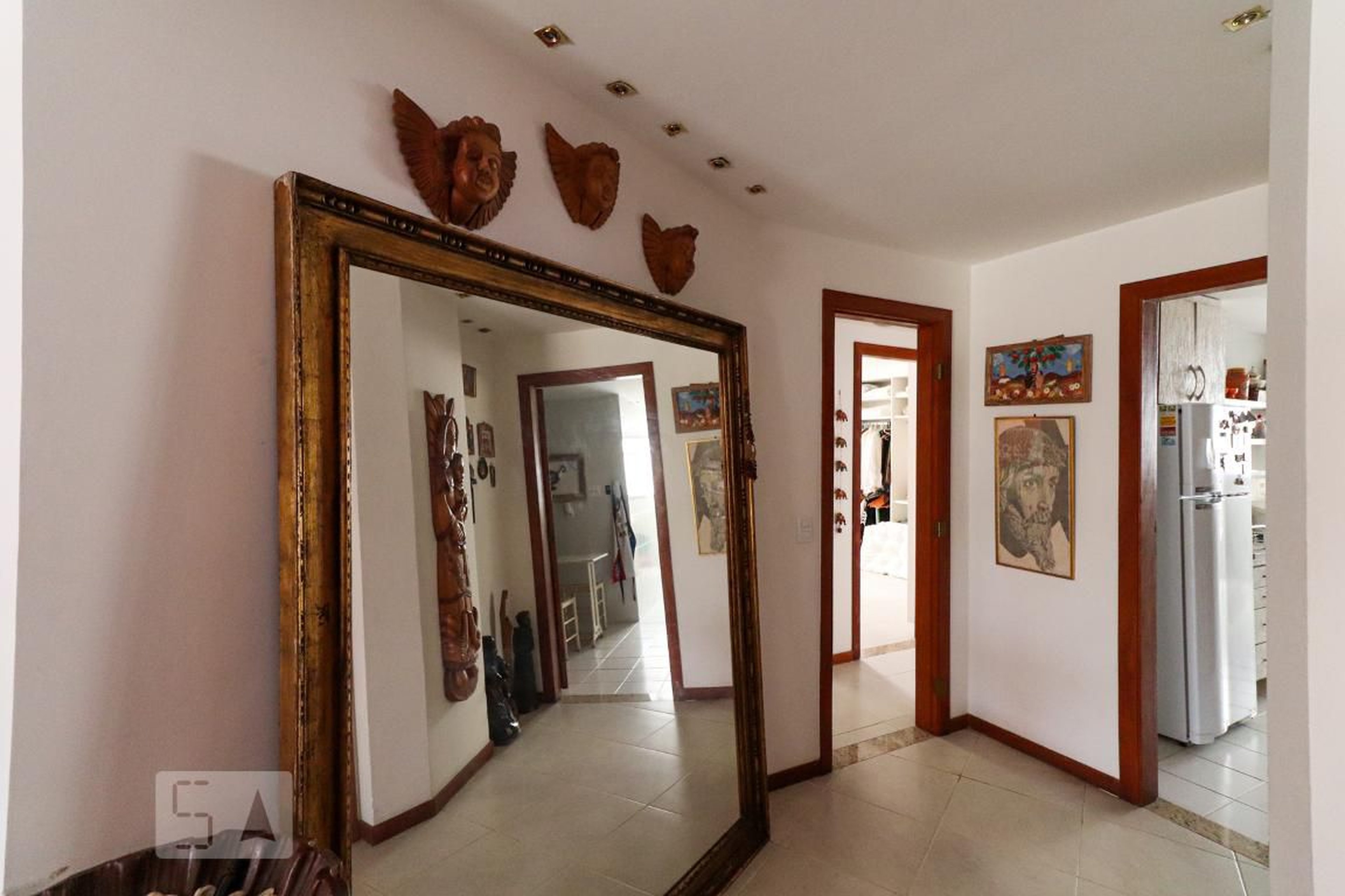 Hall de entrada Condomínio em Rua Professor Nehemias Gueiros, 303