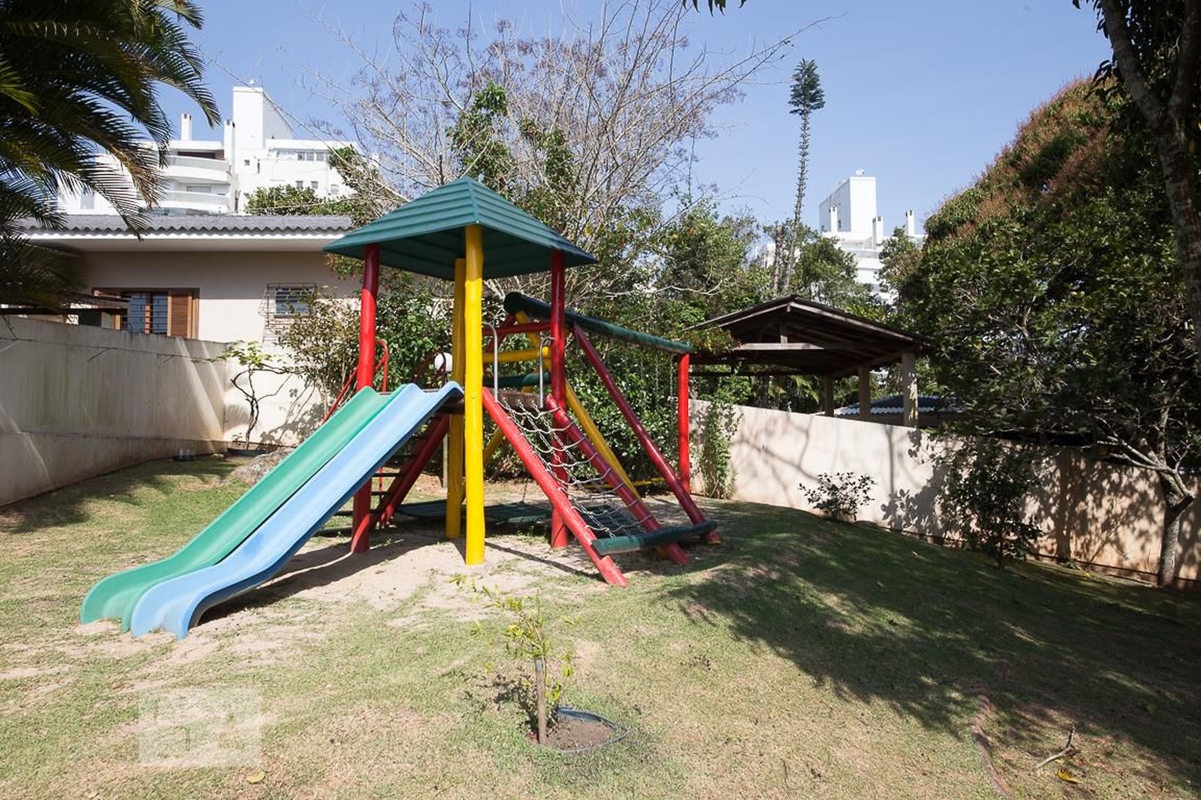 Parquinho - Laelia Purpurata