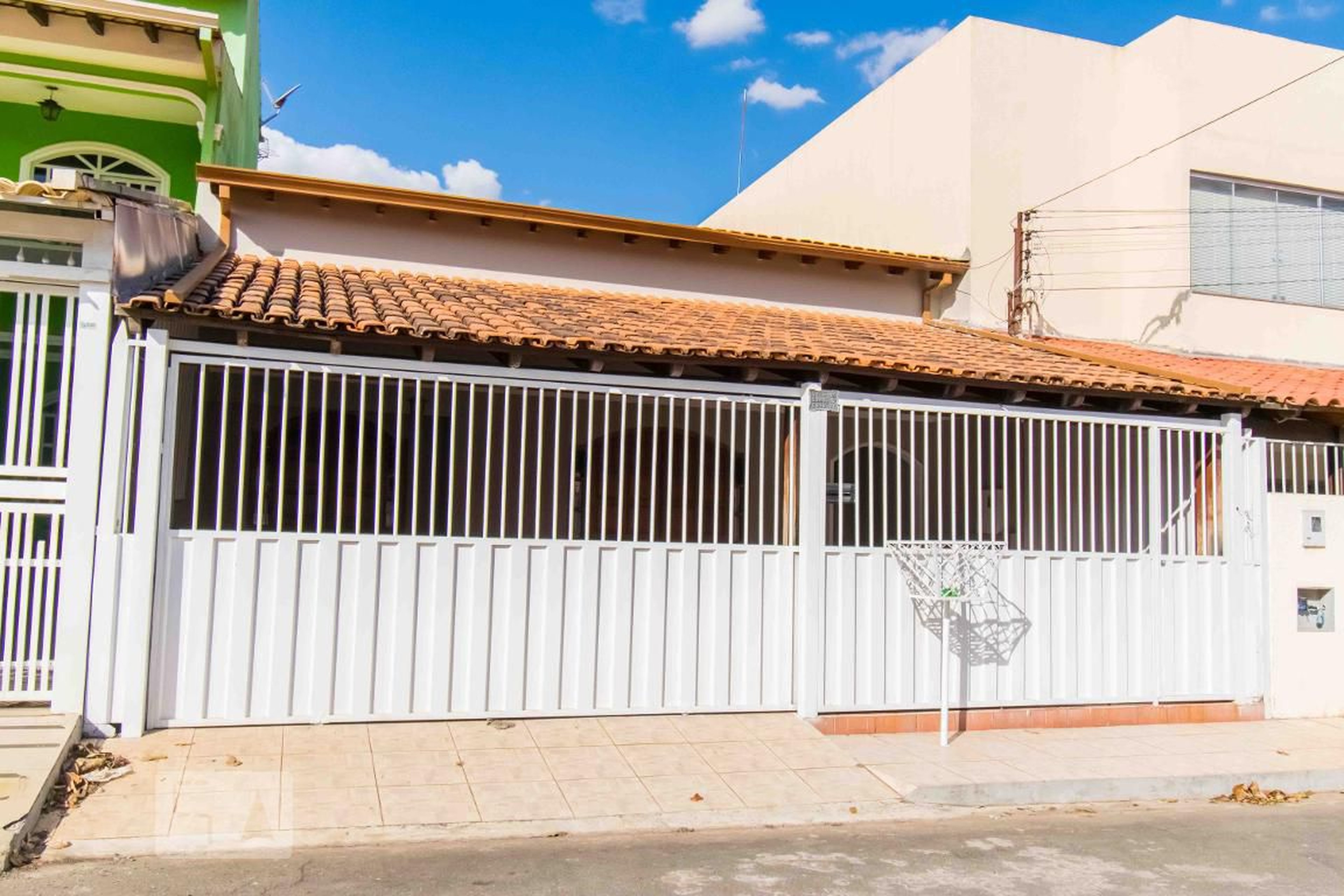 Fachada Condomínio Qe 15 Conjunto C, 21, - Guará Ii