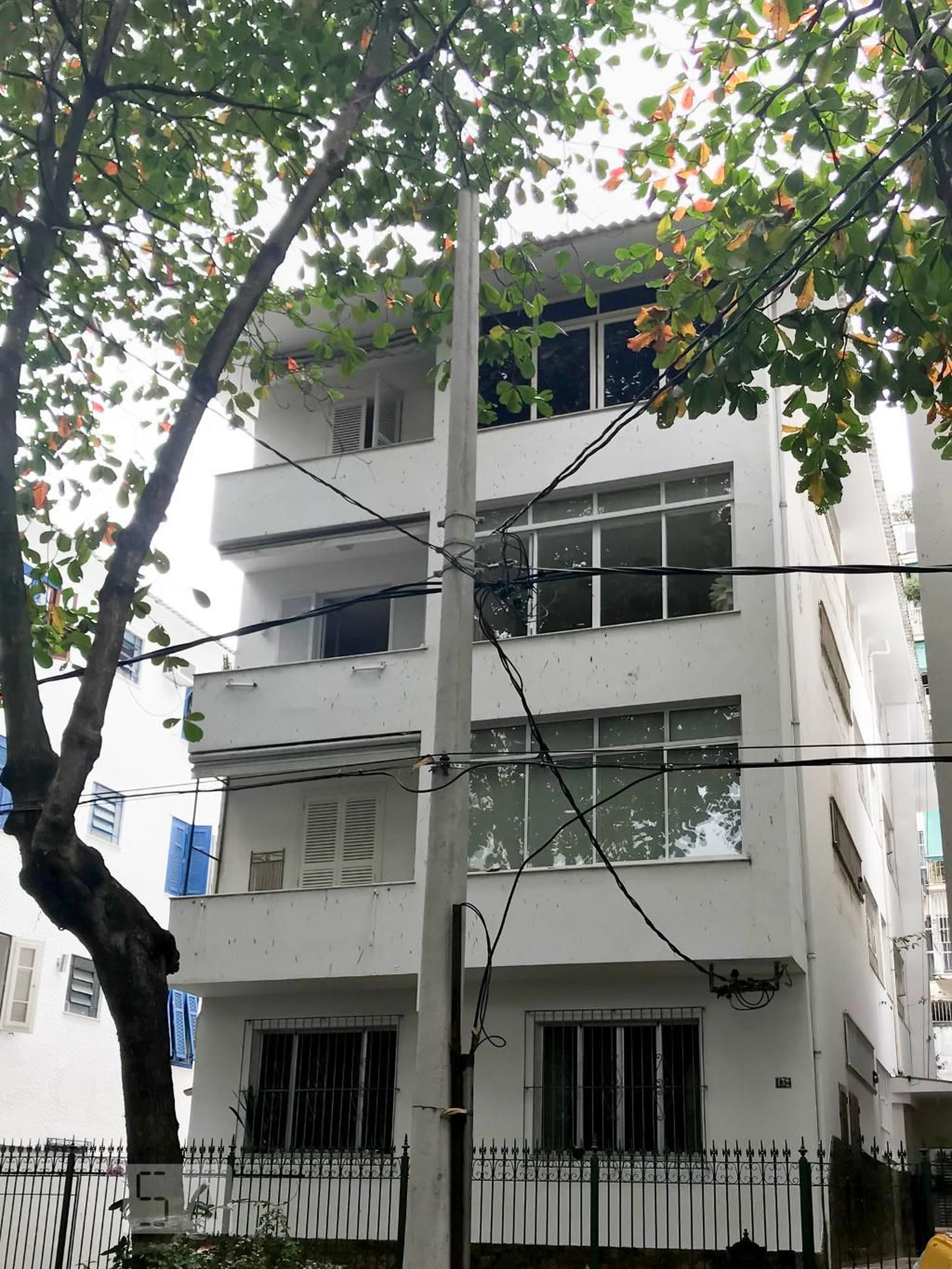 Fachada do Prédio Condomínio em Rua Cupertino Durão, 132