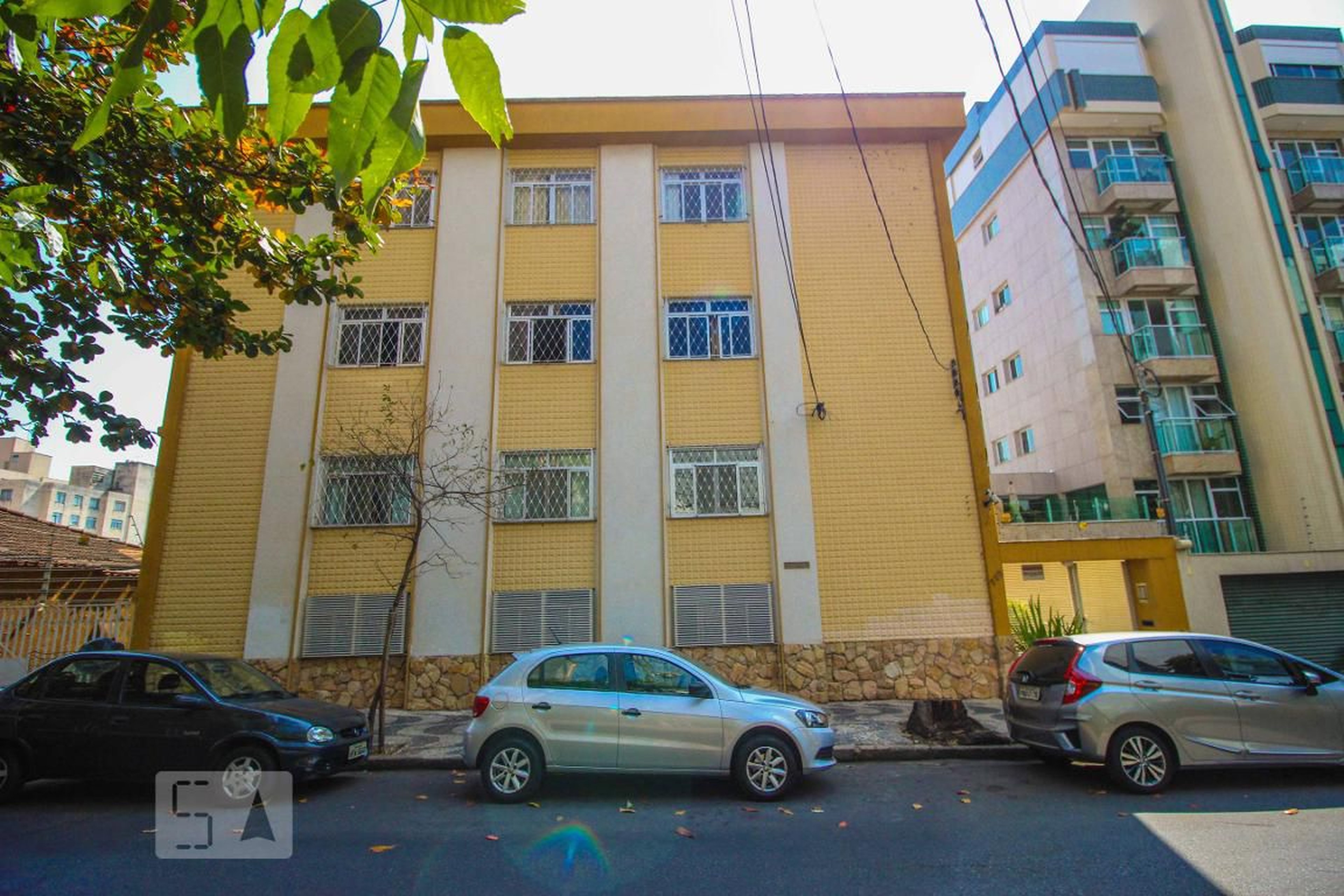 Fachada Edifício Zaly