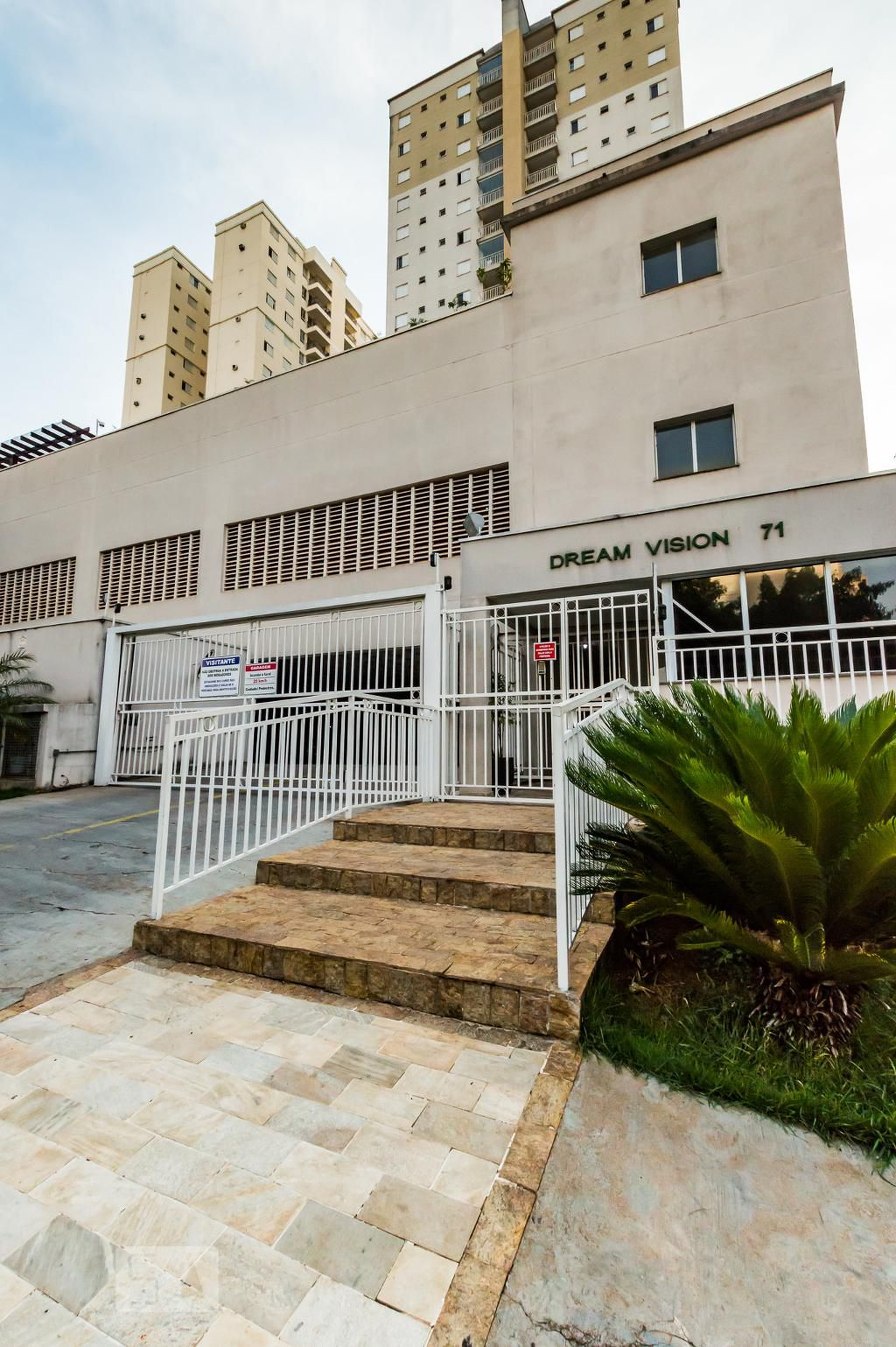 Fachada do Condomínio Condomínio Dream Vision