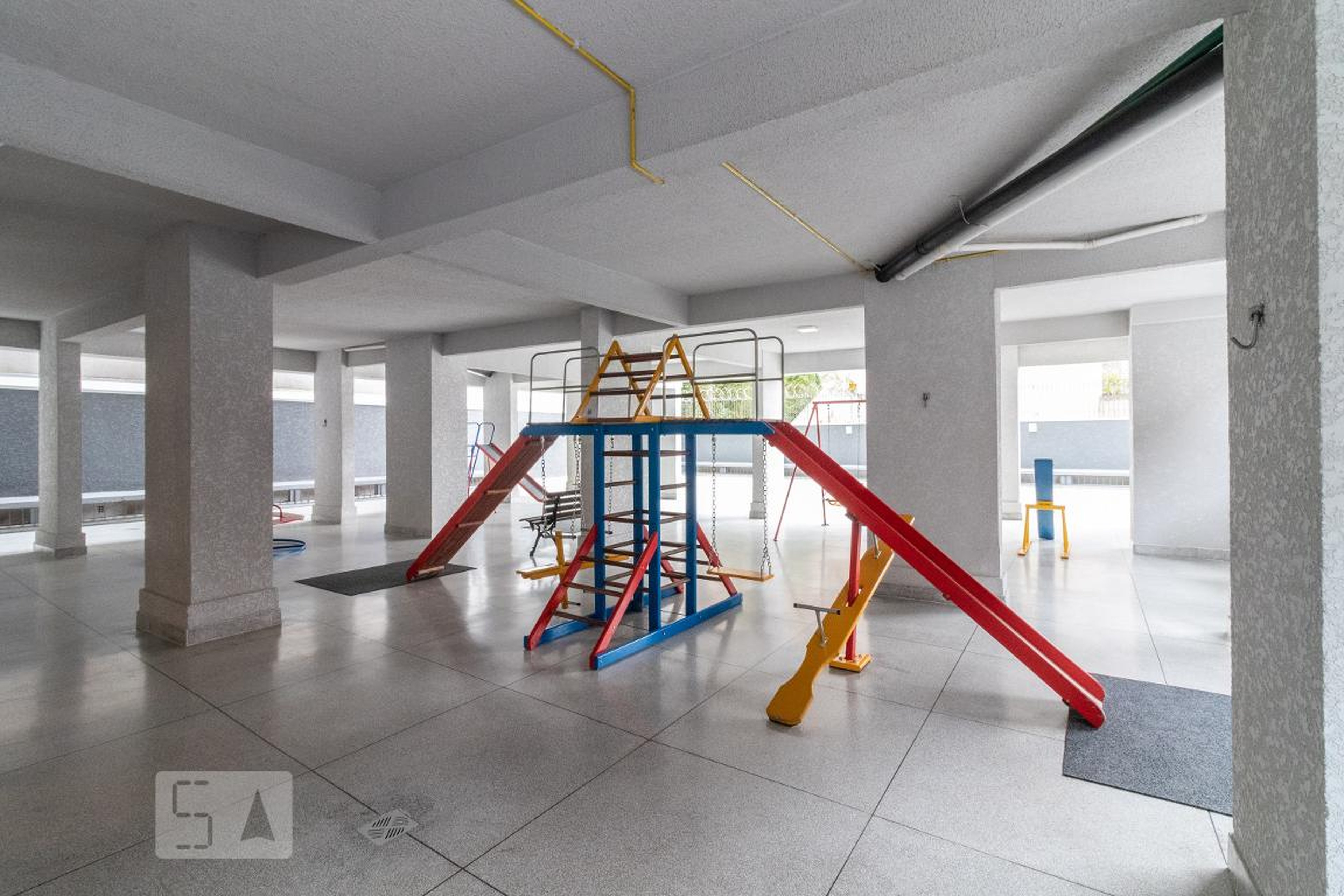 Playground - Champagnat Silver
