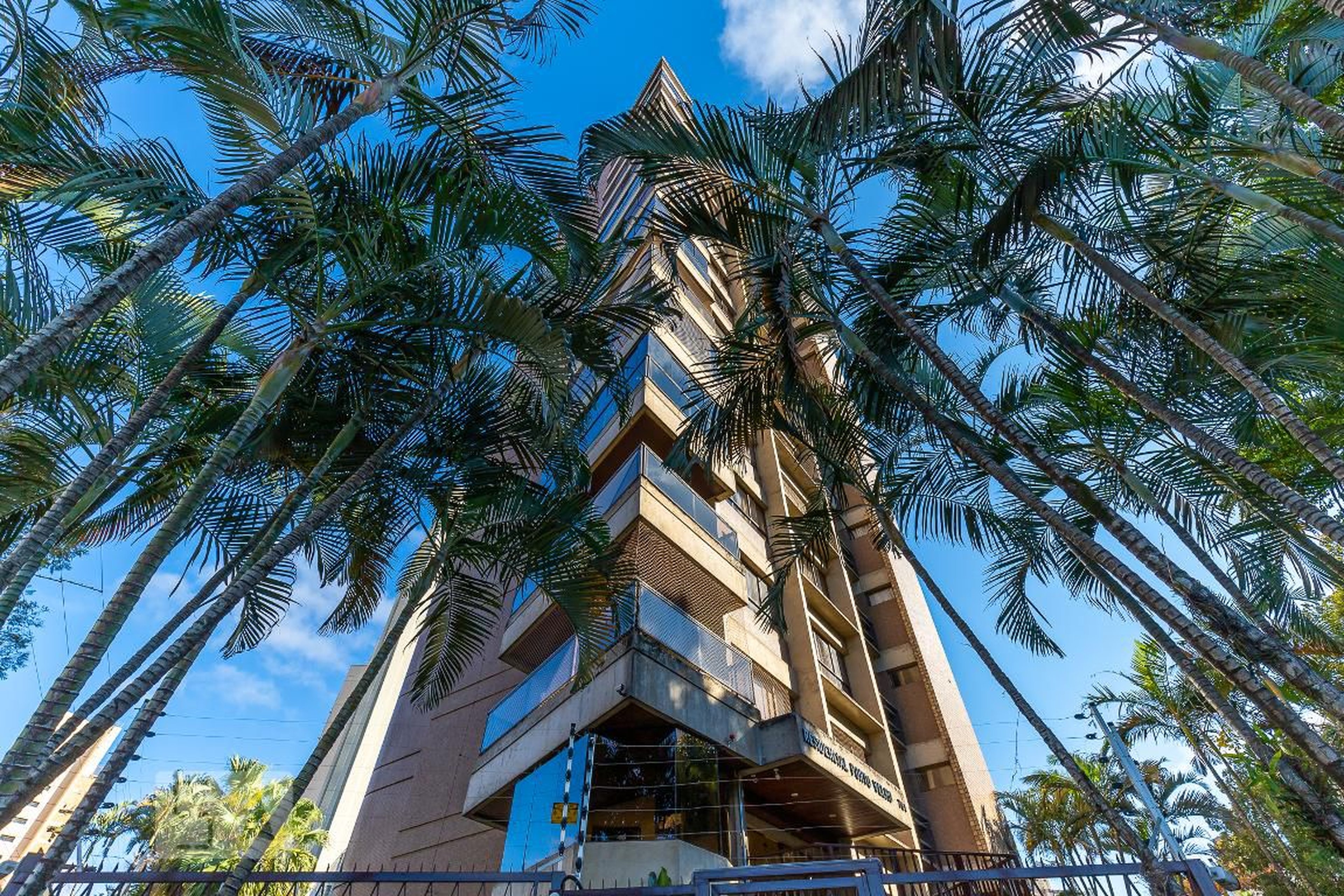 Fachada Condomínio em Avenida Princesa D'Oeste, 781