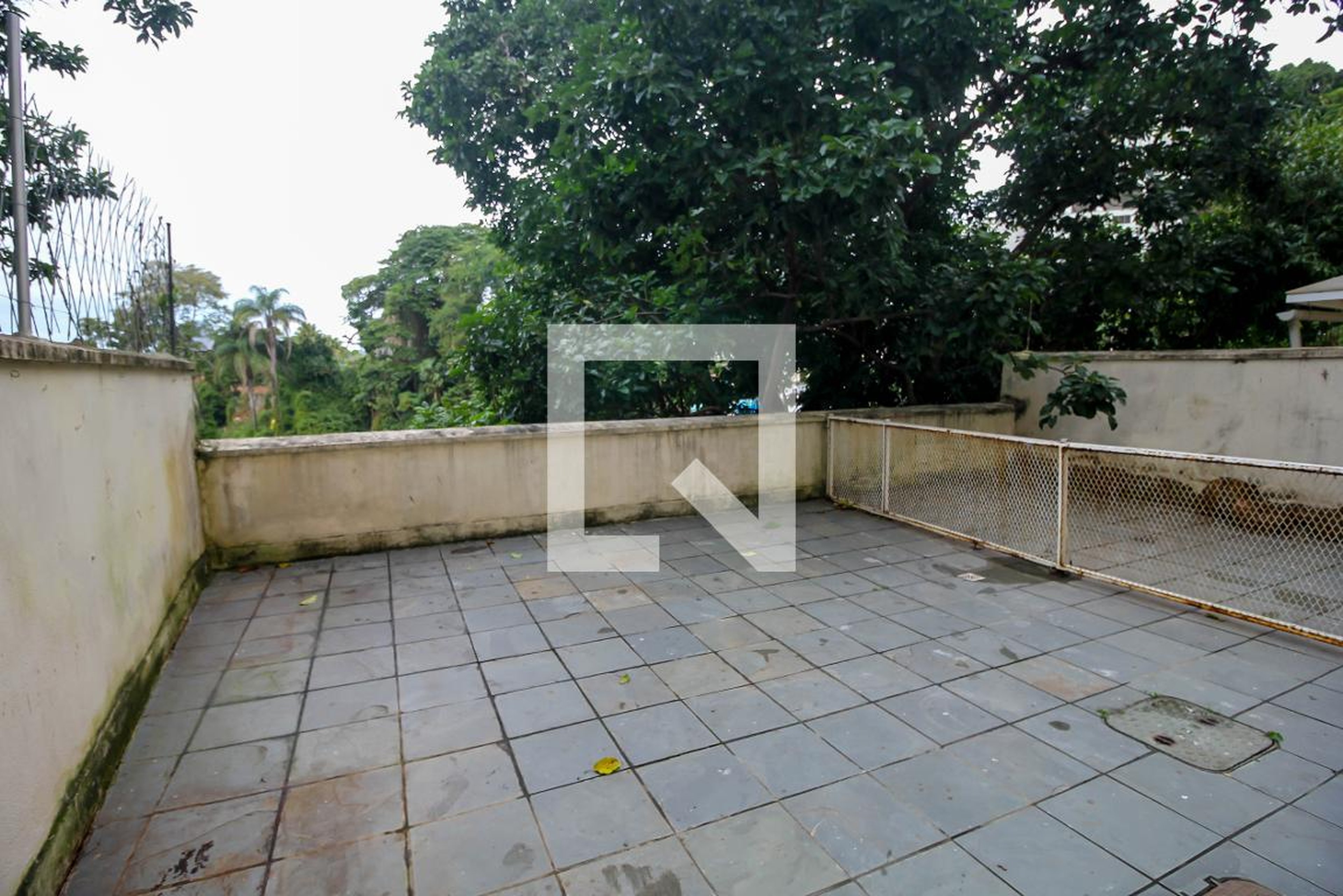 Área Externa - Edifício Marcel Rolland