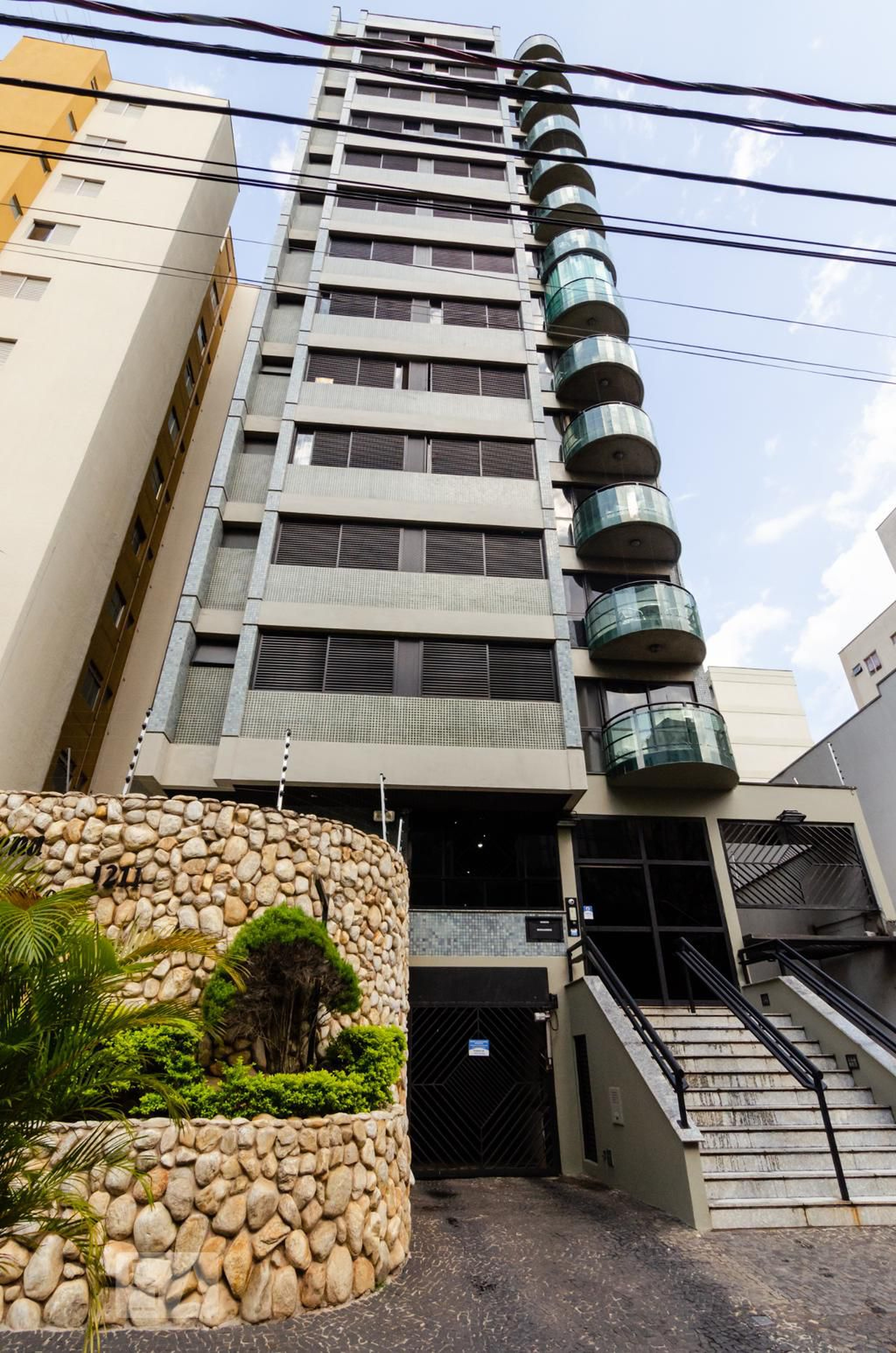 Fachada do prédio Condomínio em Avenida Princesa D'Oeste, 1211