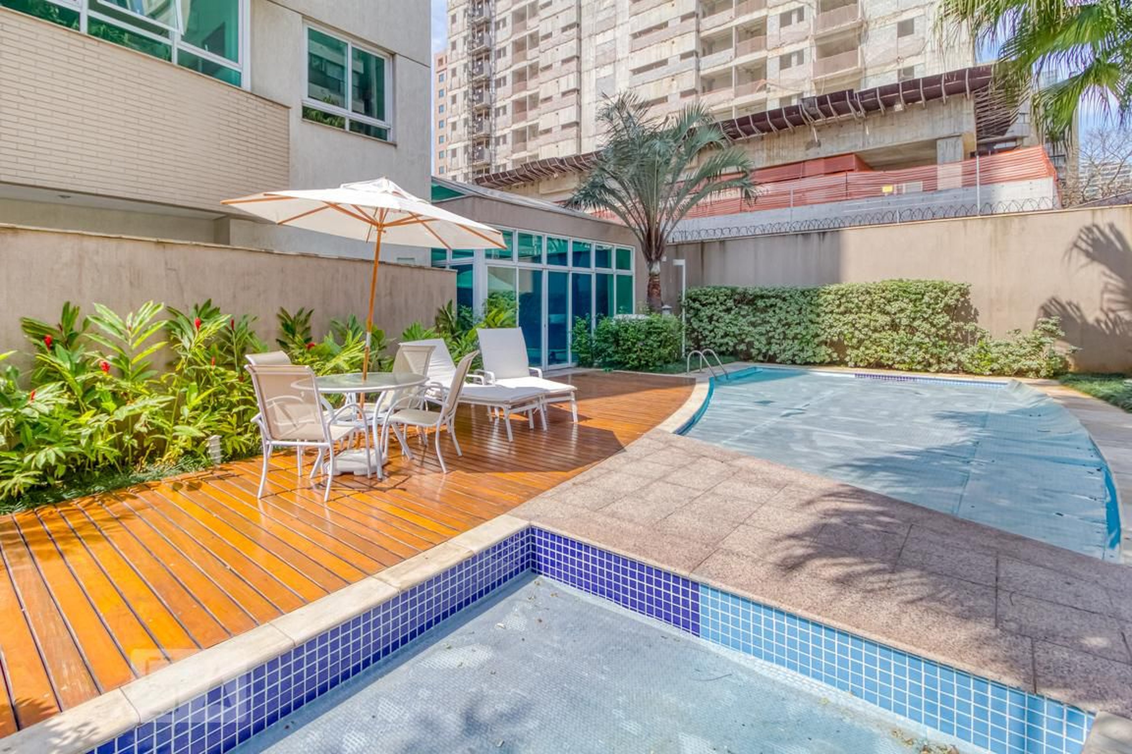 Piscina - Araçari Cidade Jardim