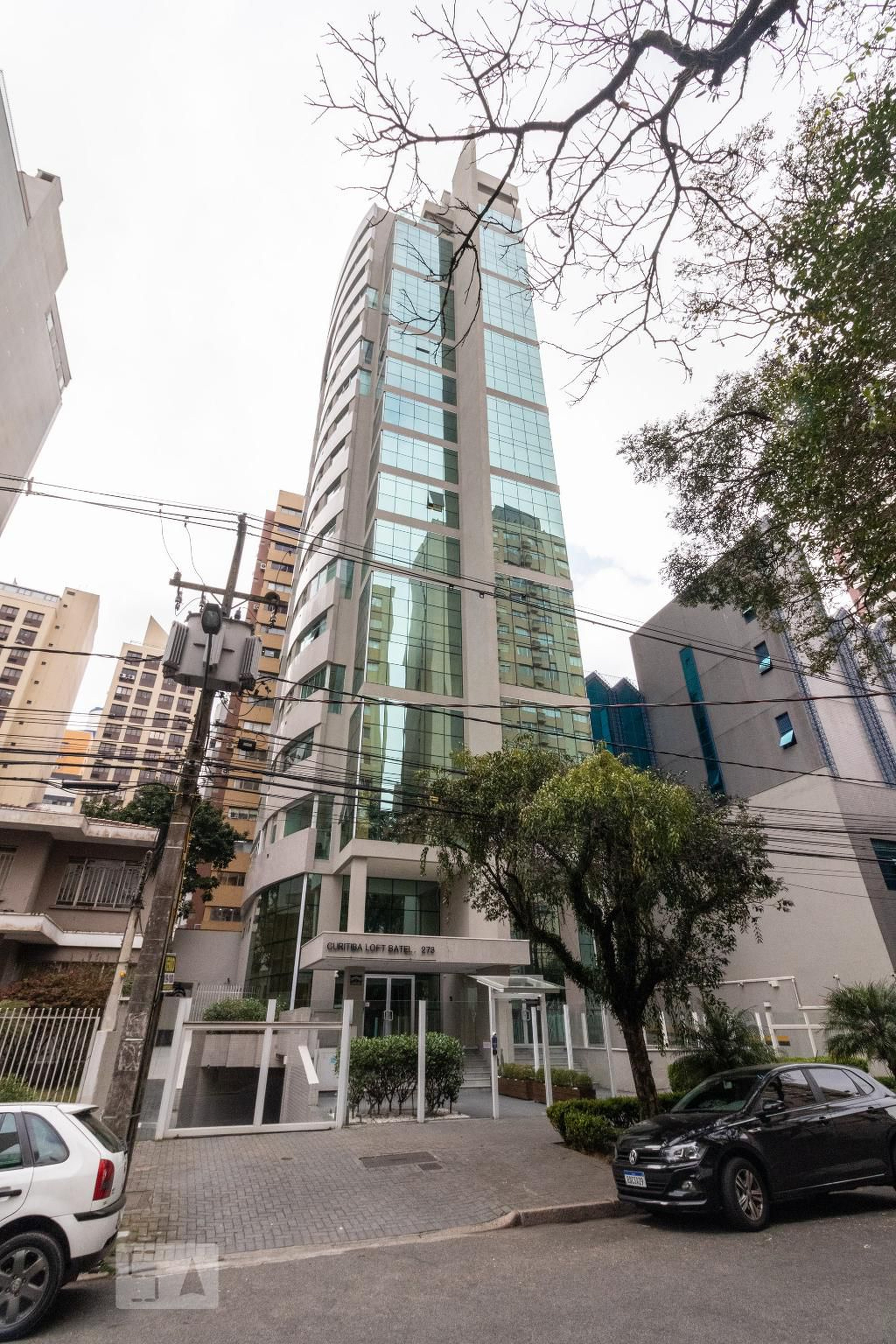 Fachada do prédio Condomínio Curitiba Loft Batel