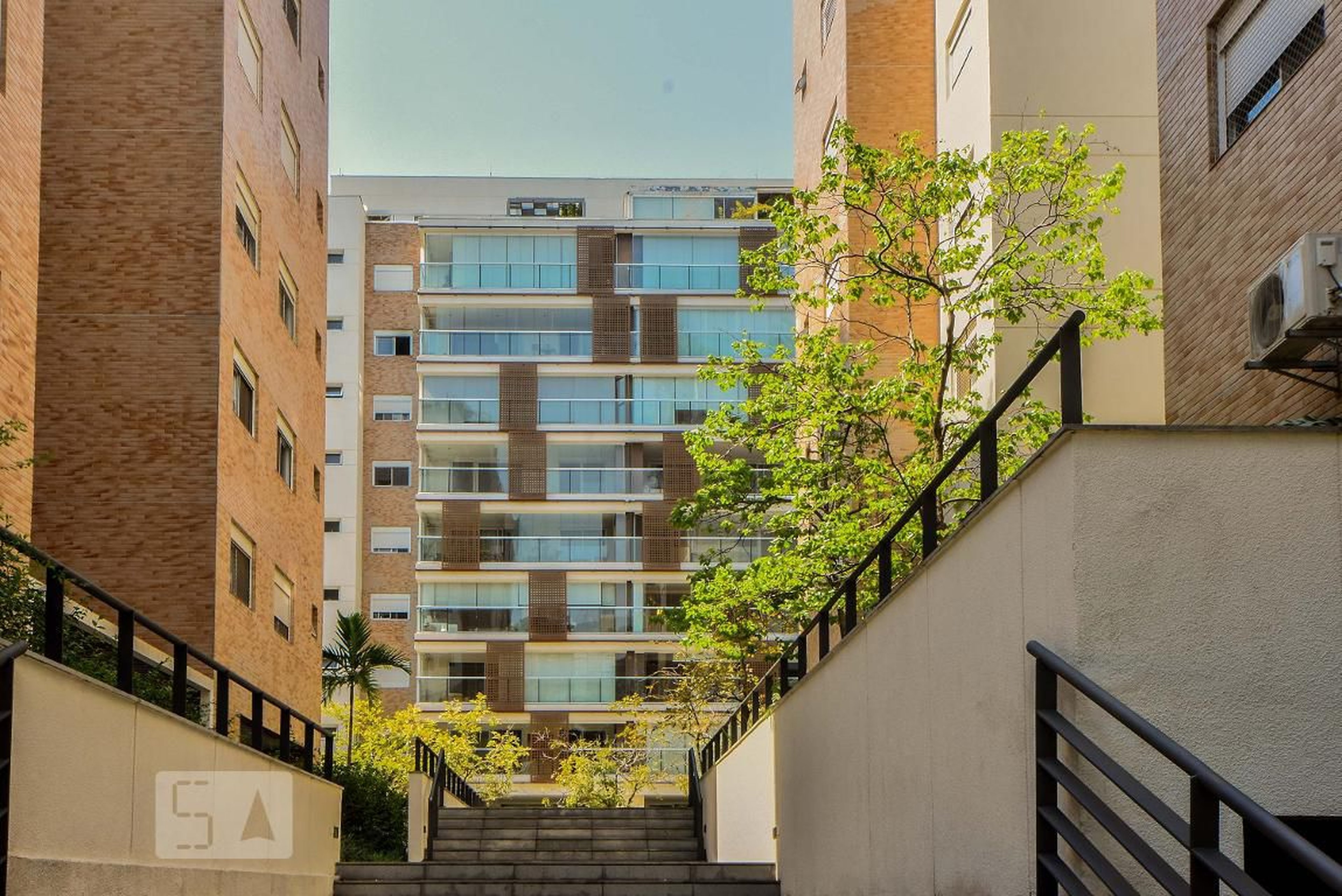 Prédio Condomínio Reserva Granja Julieta