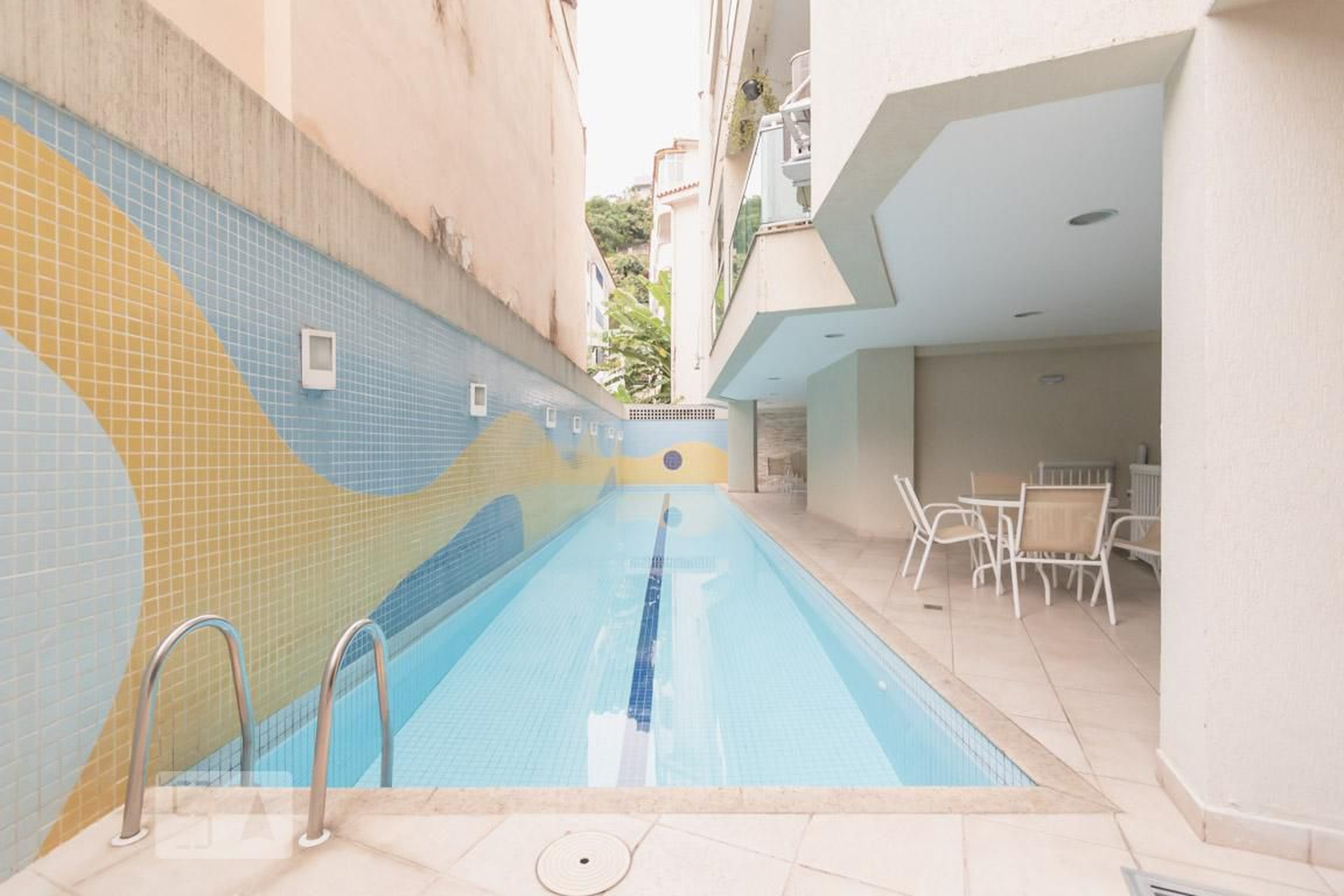 Piscina - Edifício Serenity