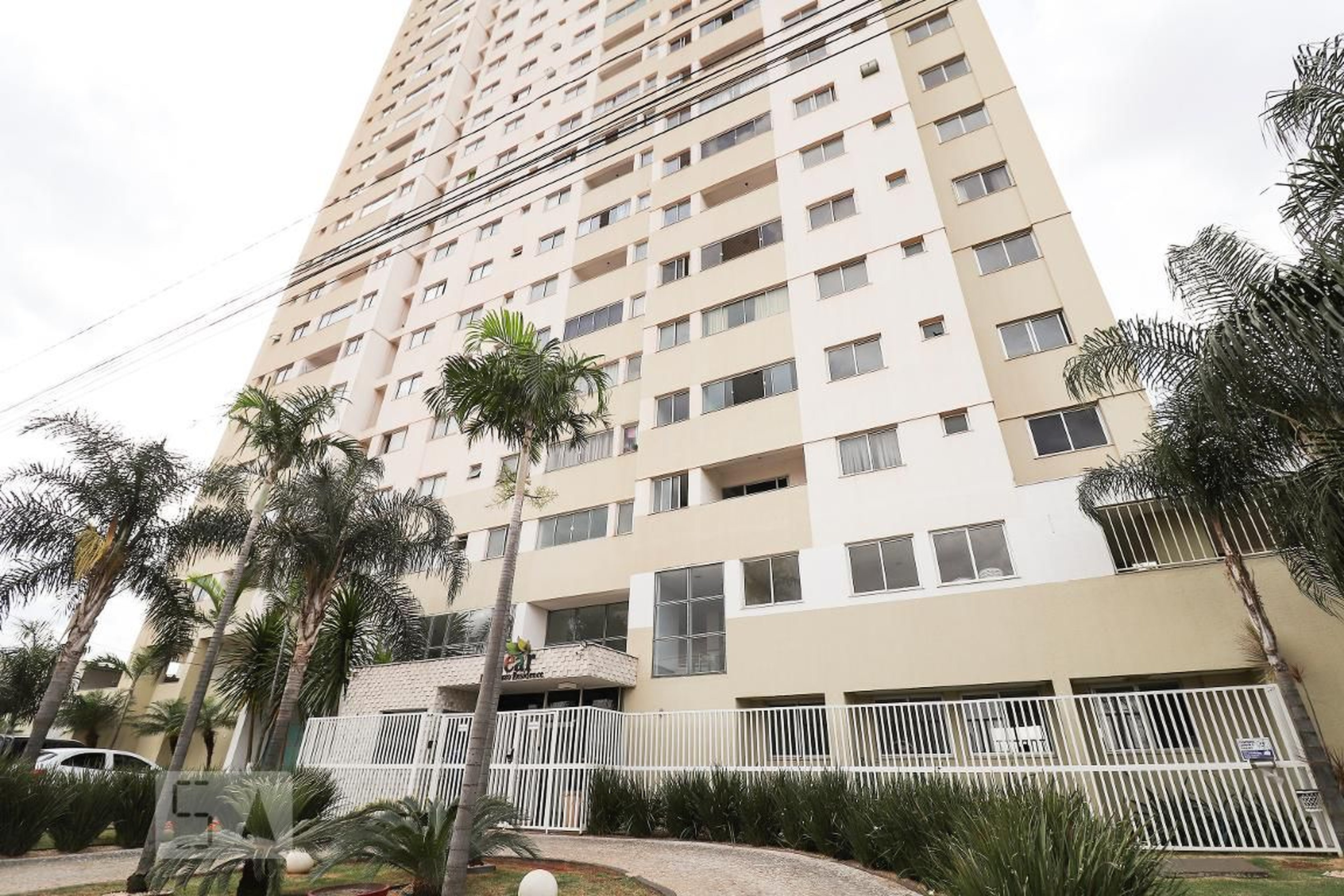 Fachada Condomínio em Rua Desembargador Eládio Amorim, 100