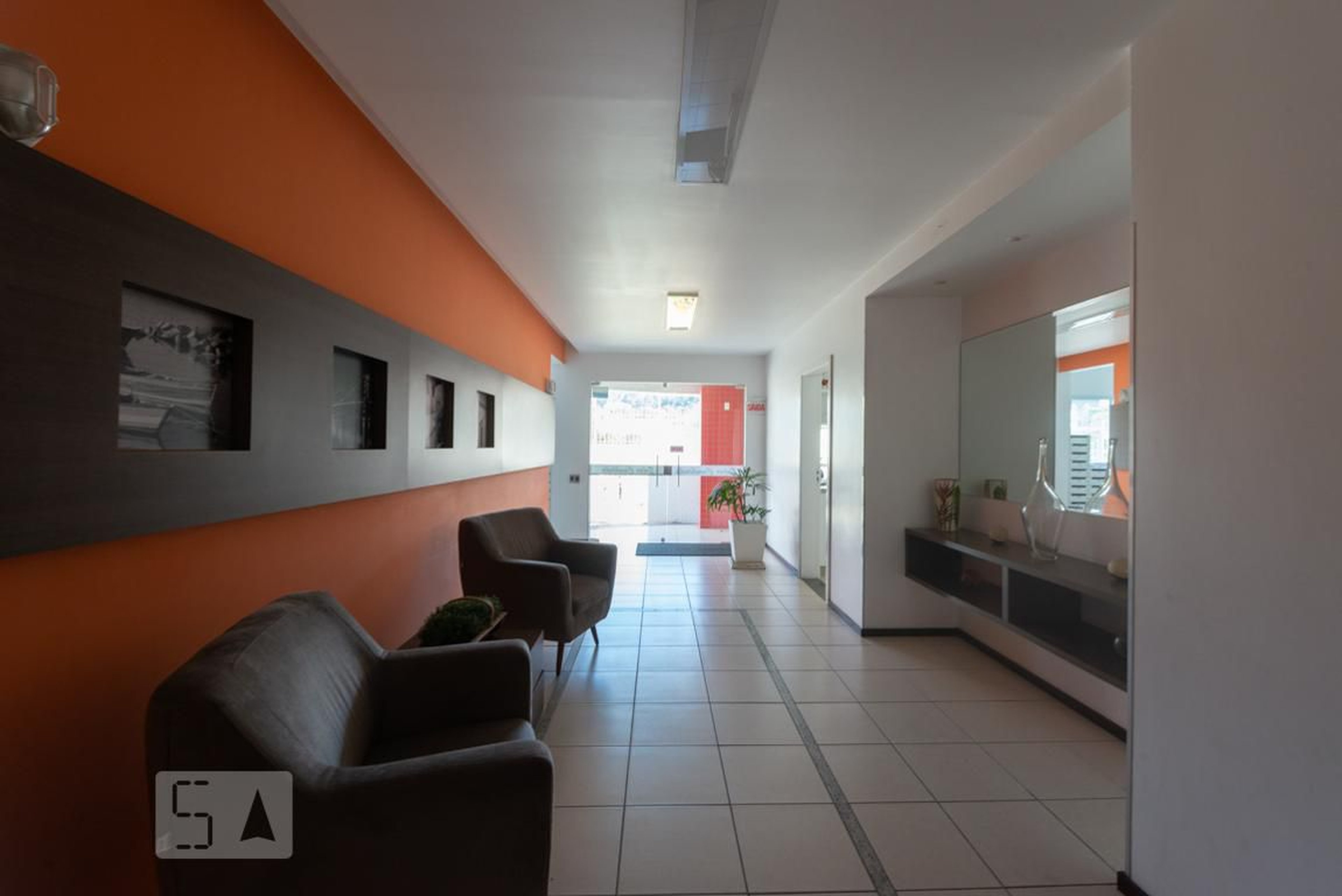 Hall de Entrada - Solar Cambirela