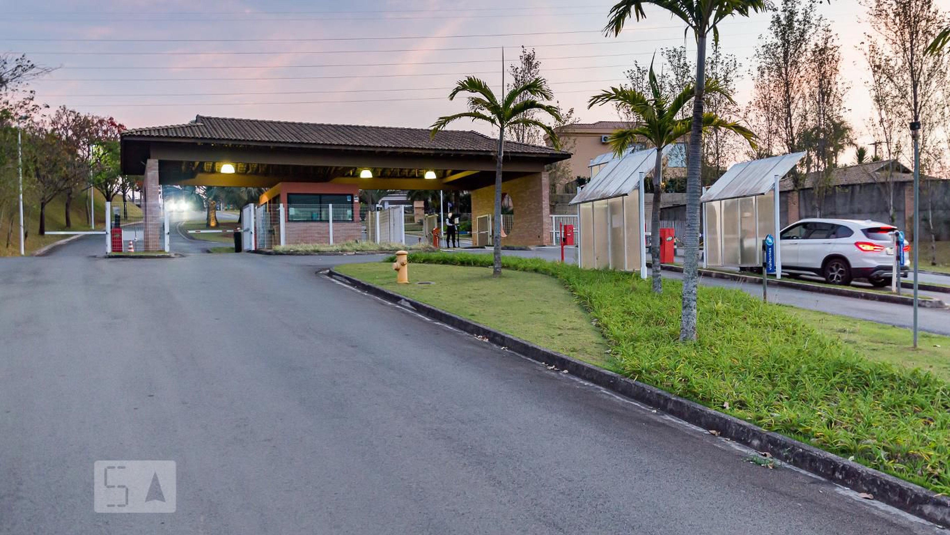 Fachada do Condomínio Condomínio em Rua do Flautim, 132