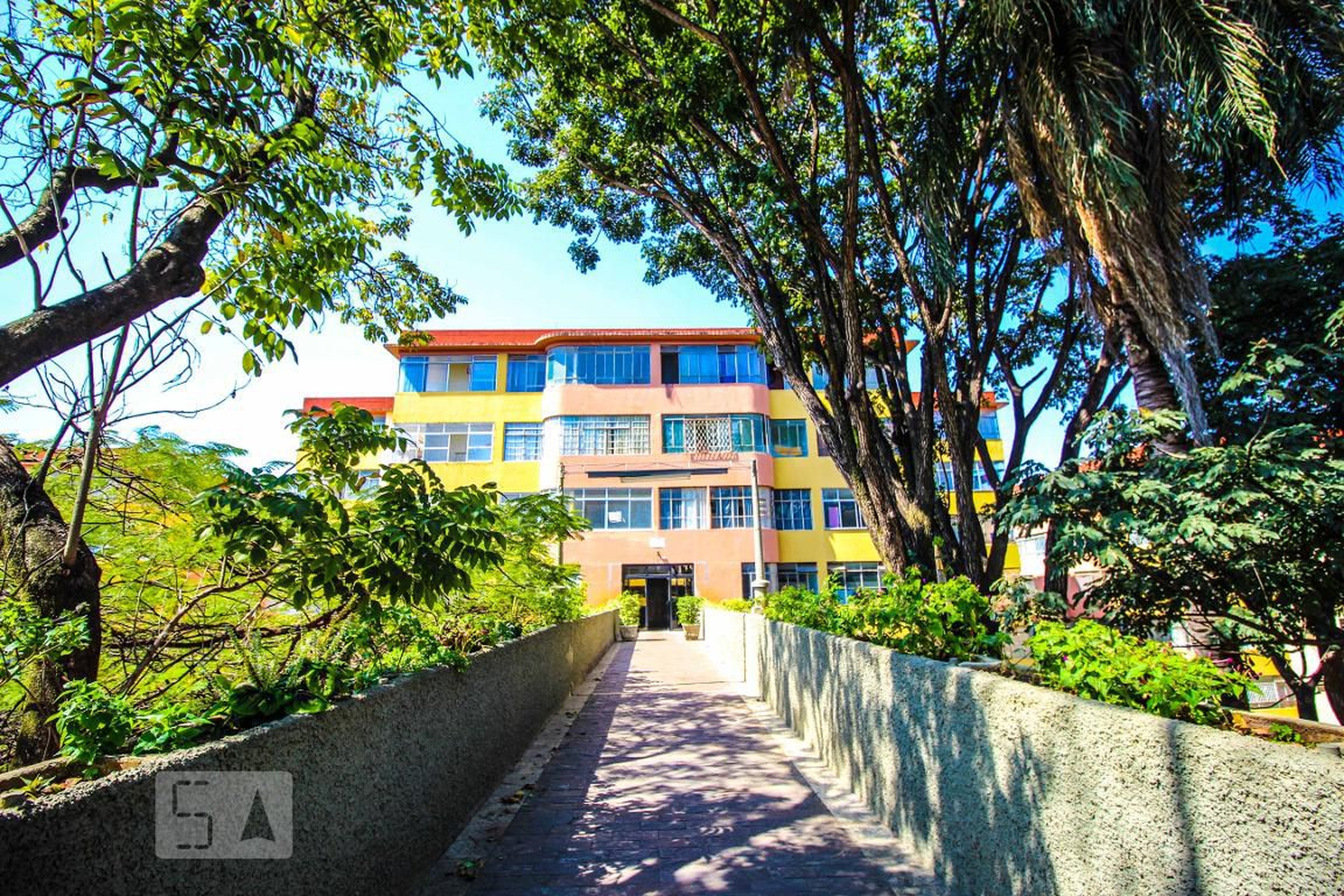 Fachada Condomínio Conjunto Iapi