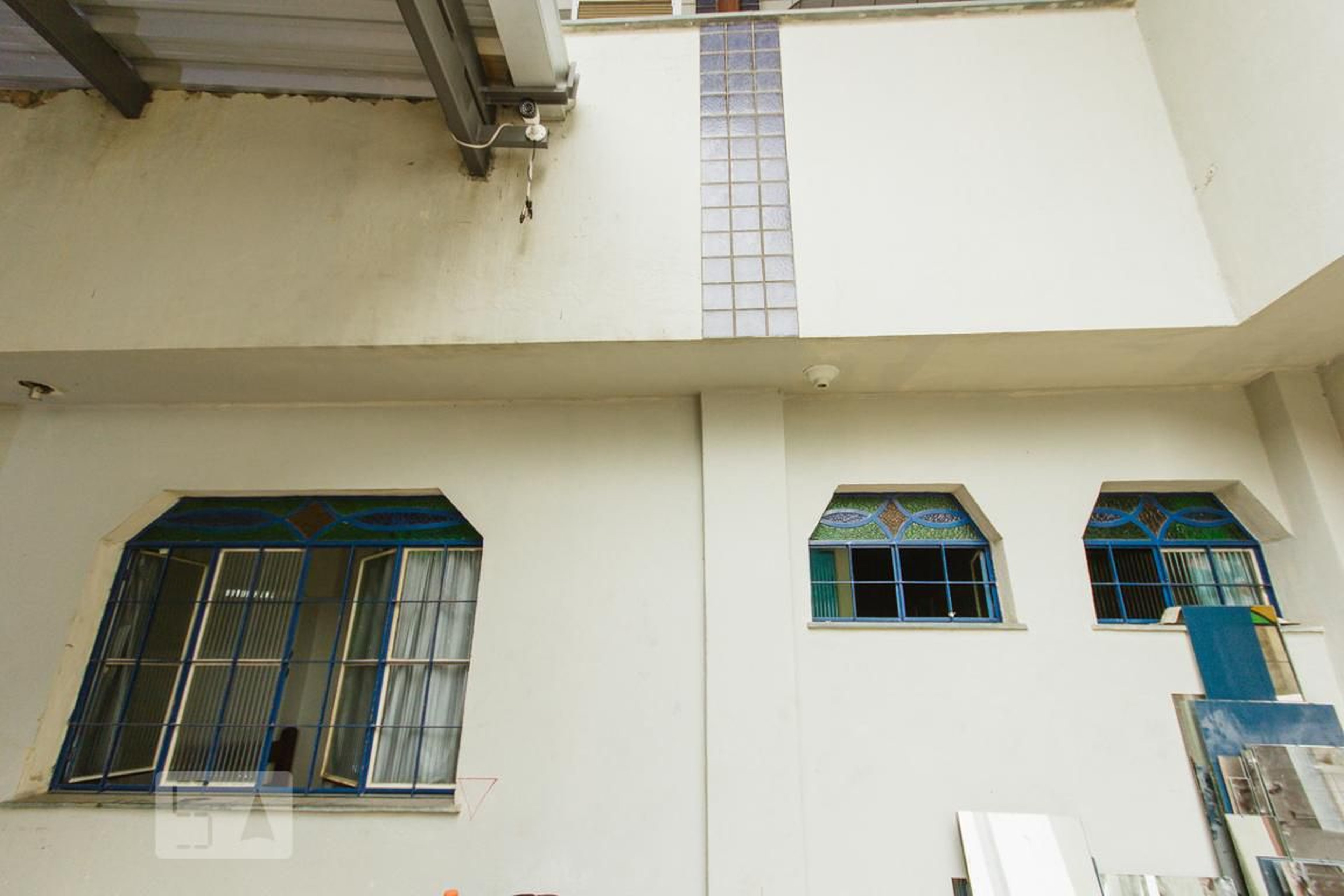 Fachada Condomínio em Estrada Campo da Areia, 433