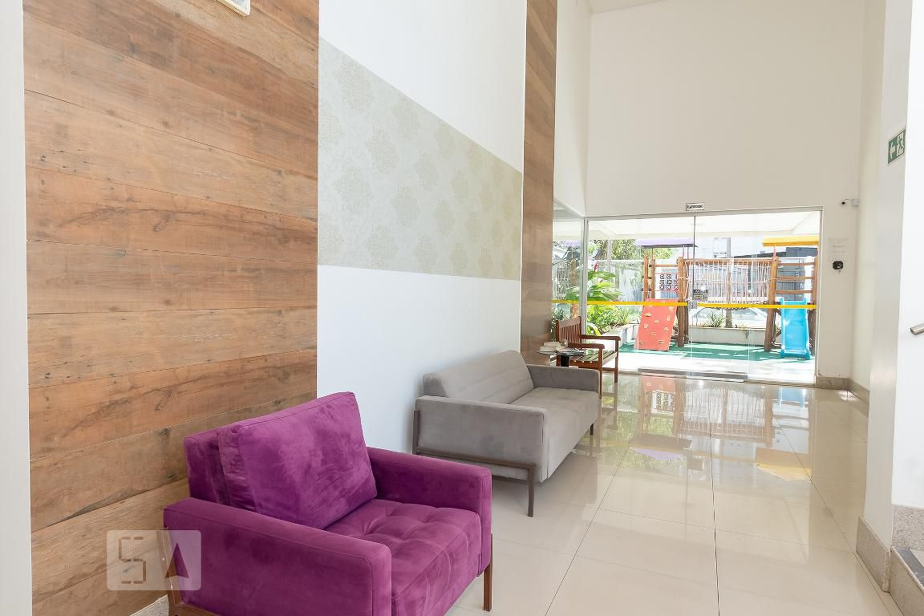 Hall de Entrada Condomínio Solar Lírios do Campo