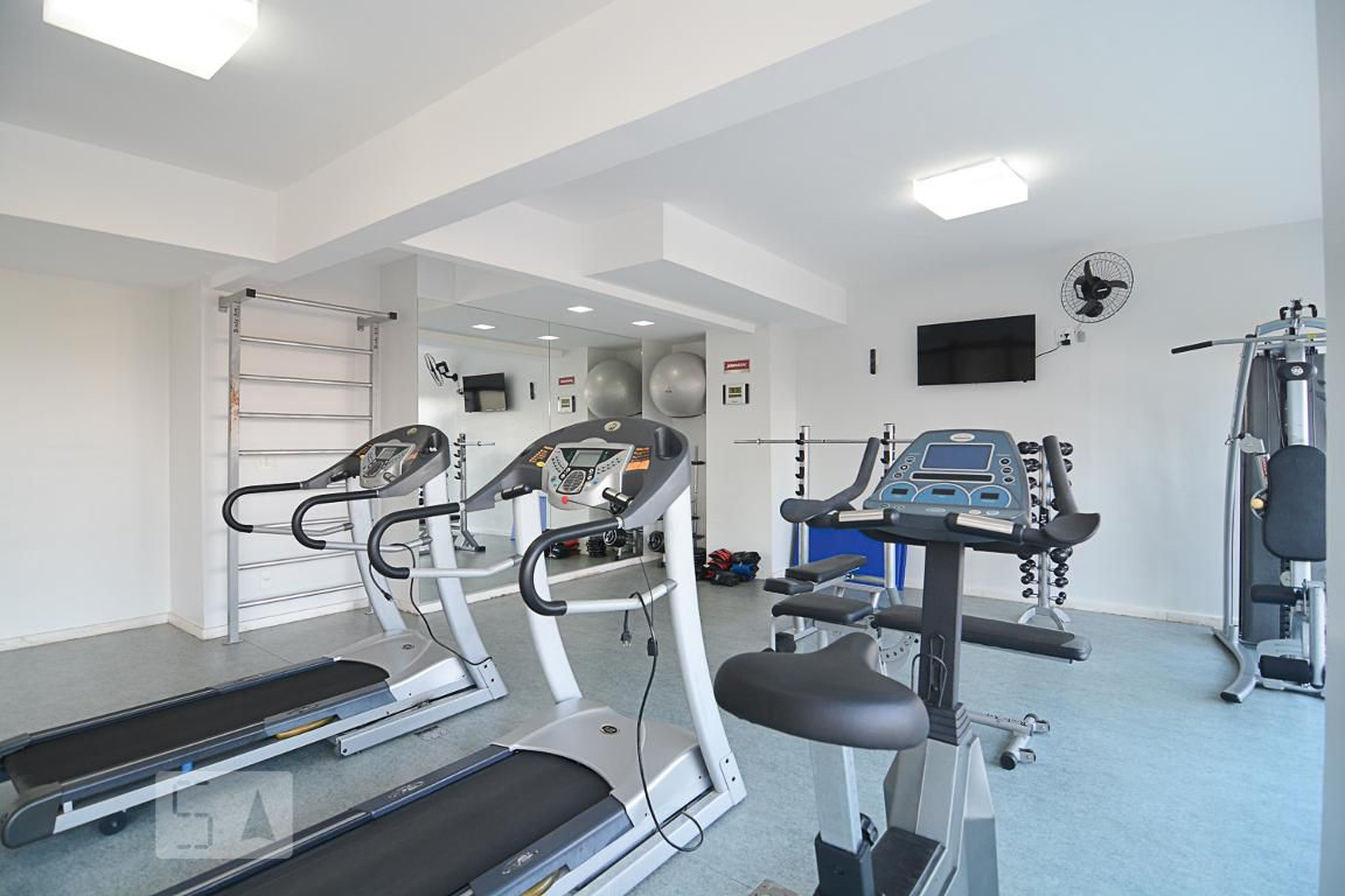 Academia - Edifício Renoir