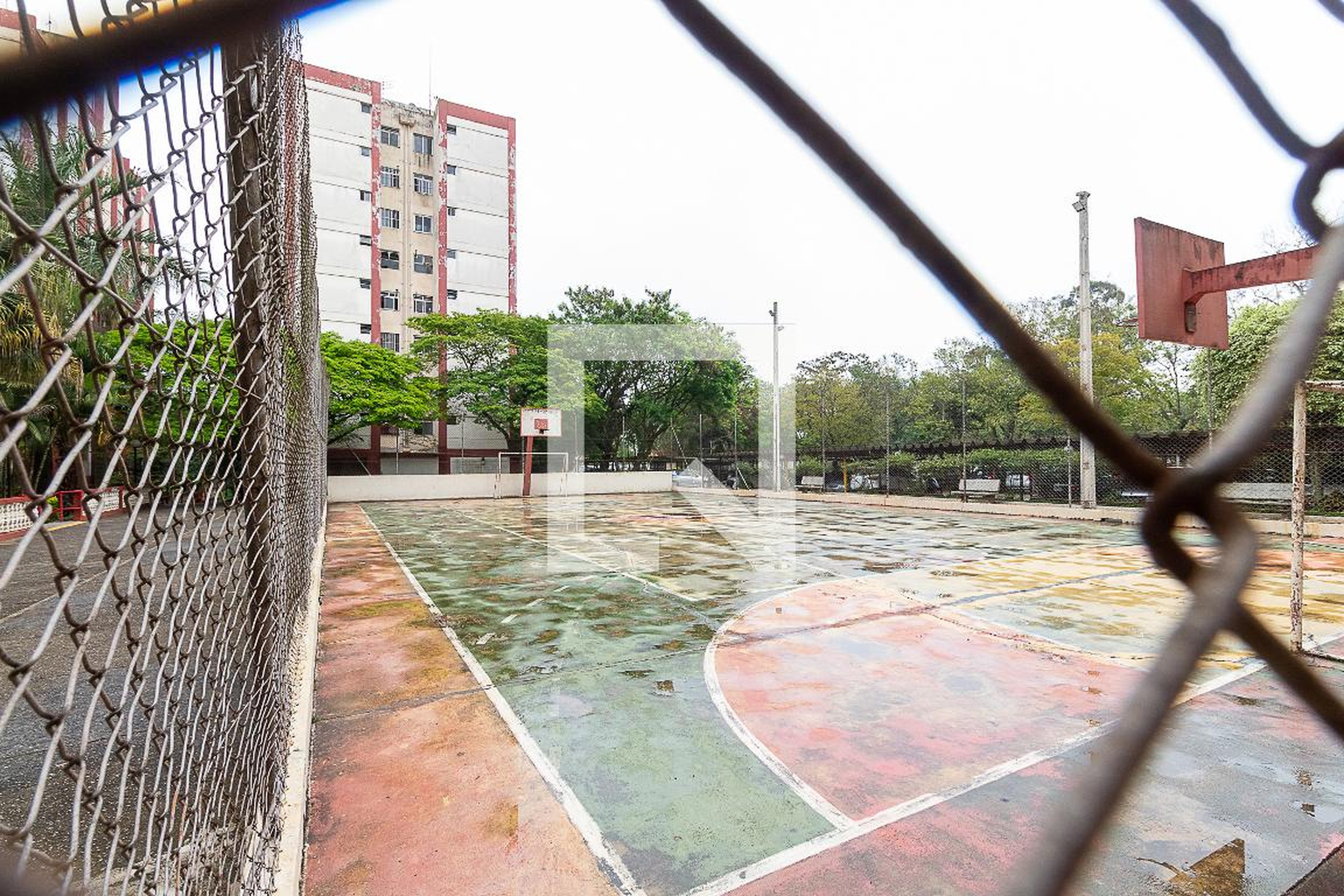 Quadra Esportiva - Alfazemas I