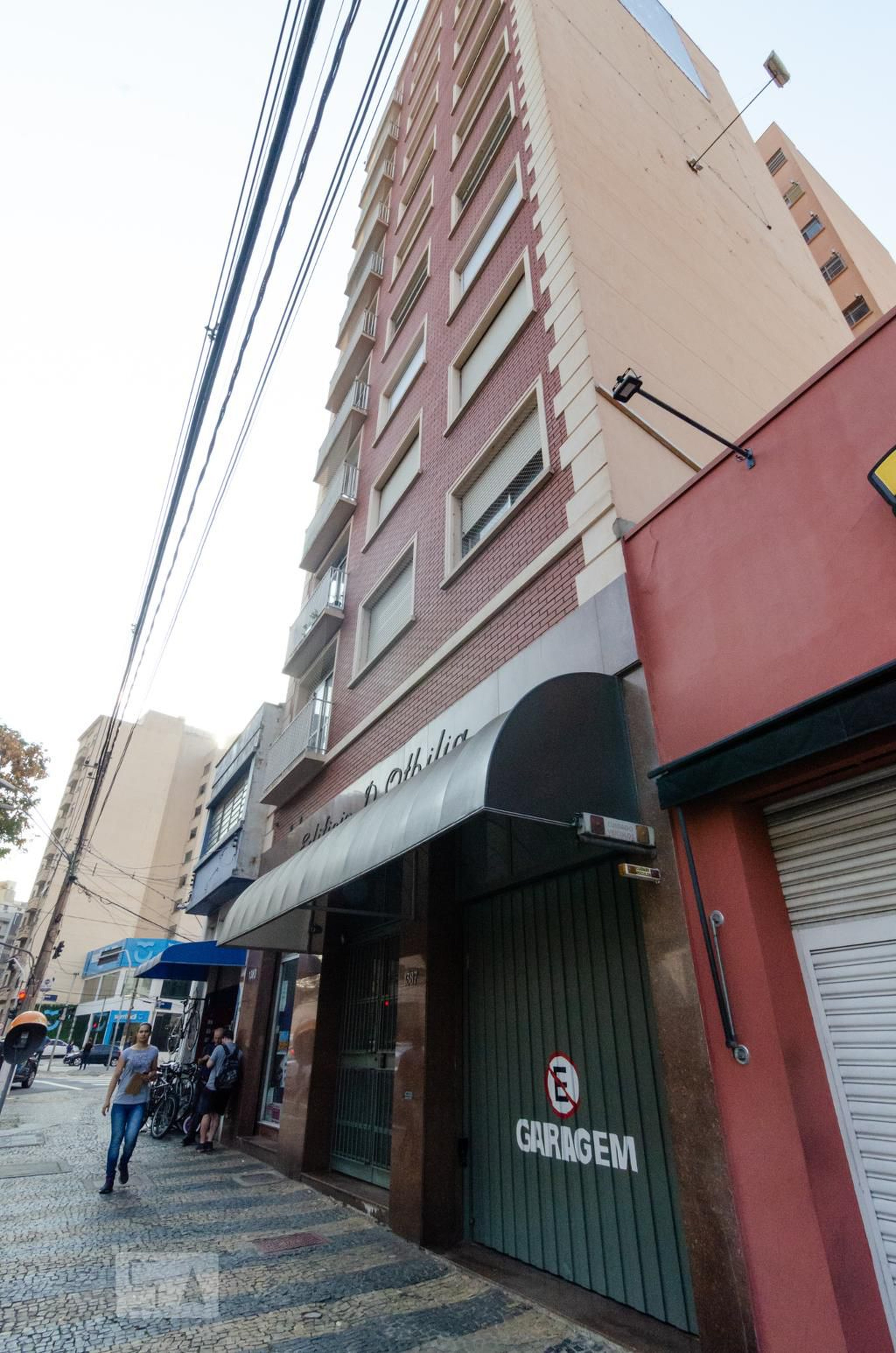 Fachada do prédio Condomínio Dona Othila