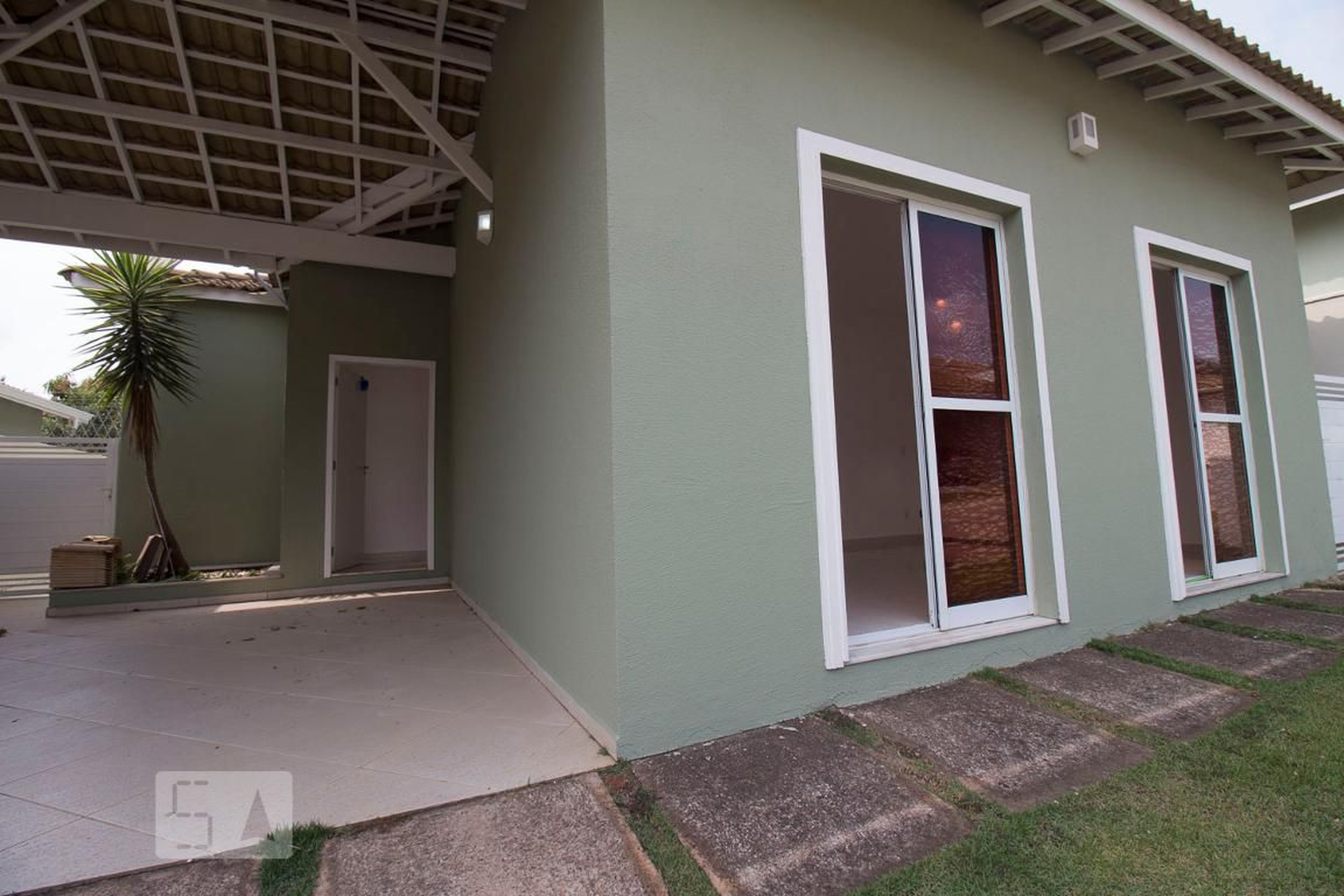 Fachada Condomínio Village Medeiros