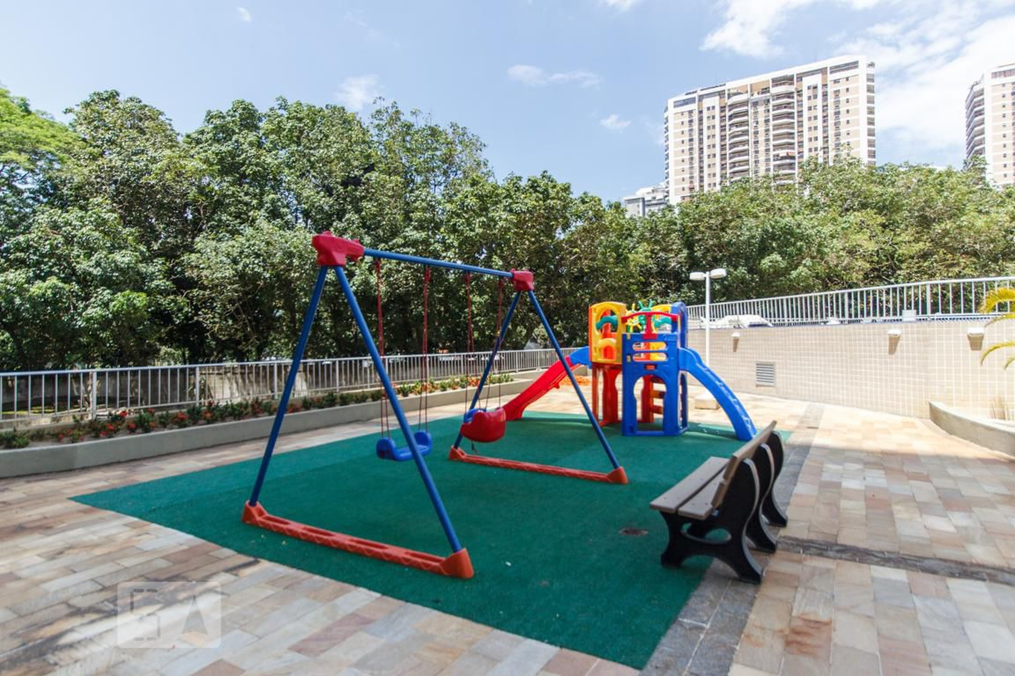 Parquinho - Rosa dos Mares