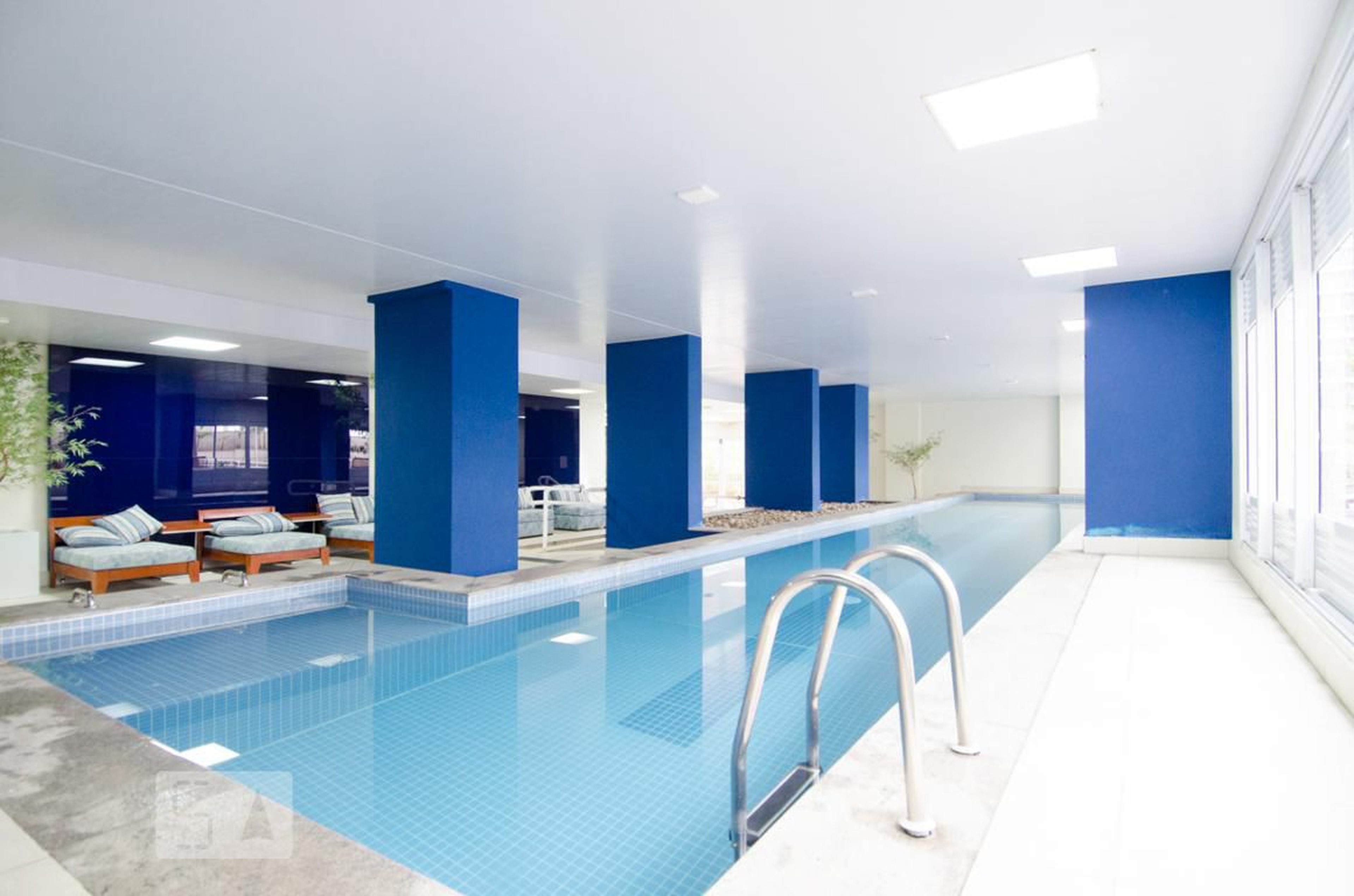 Piscina aquecida - Mundi