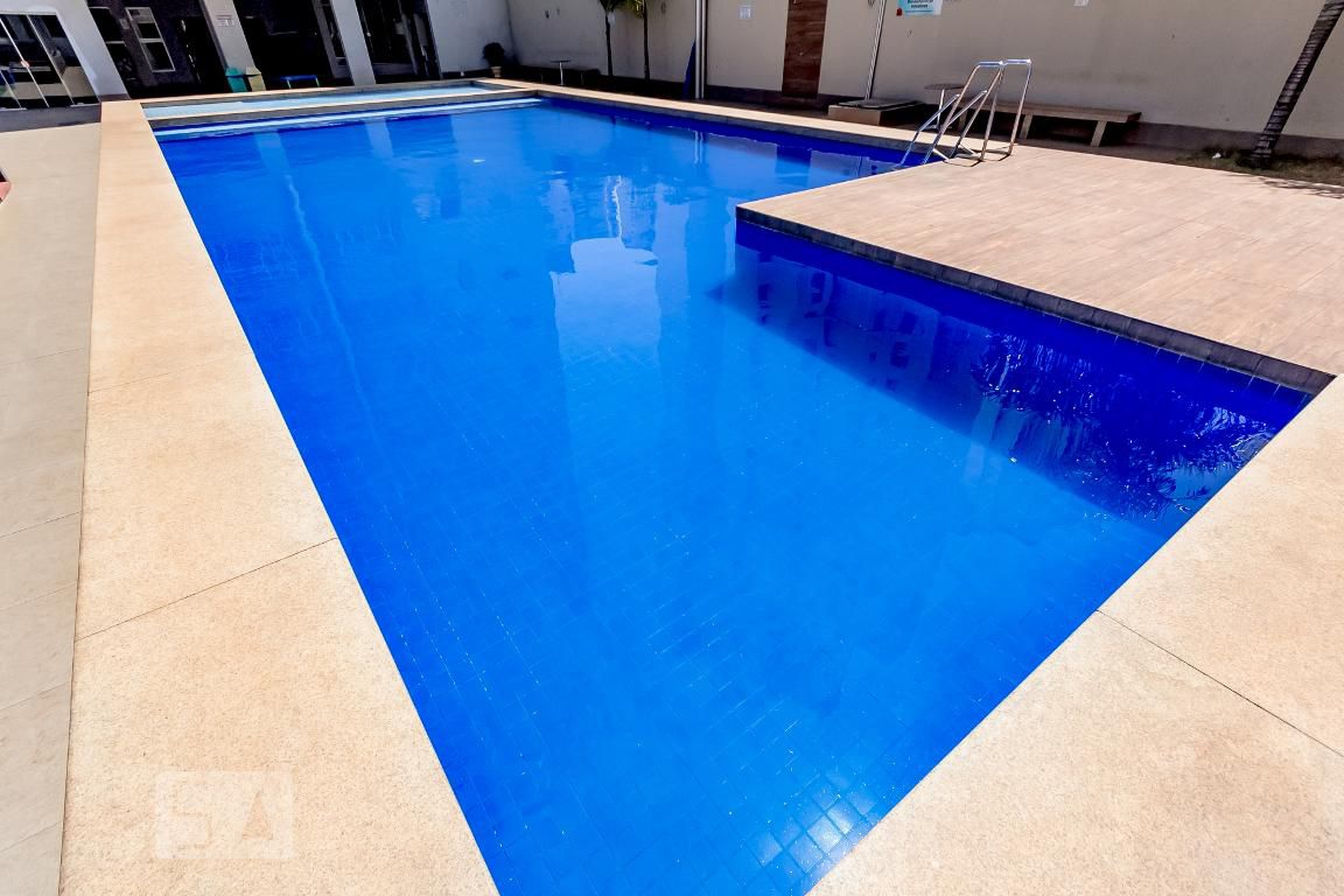 Piscina - Edifício Tulipas