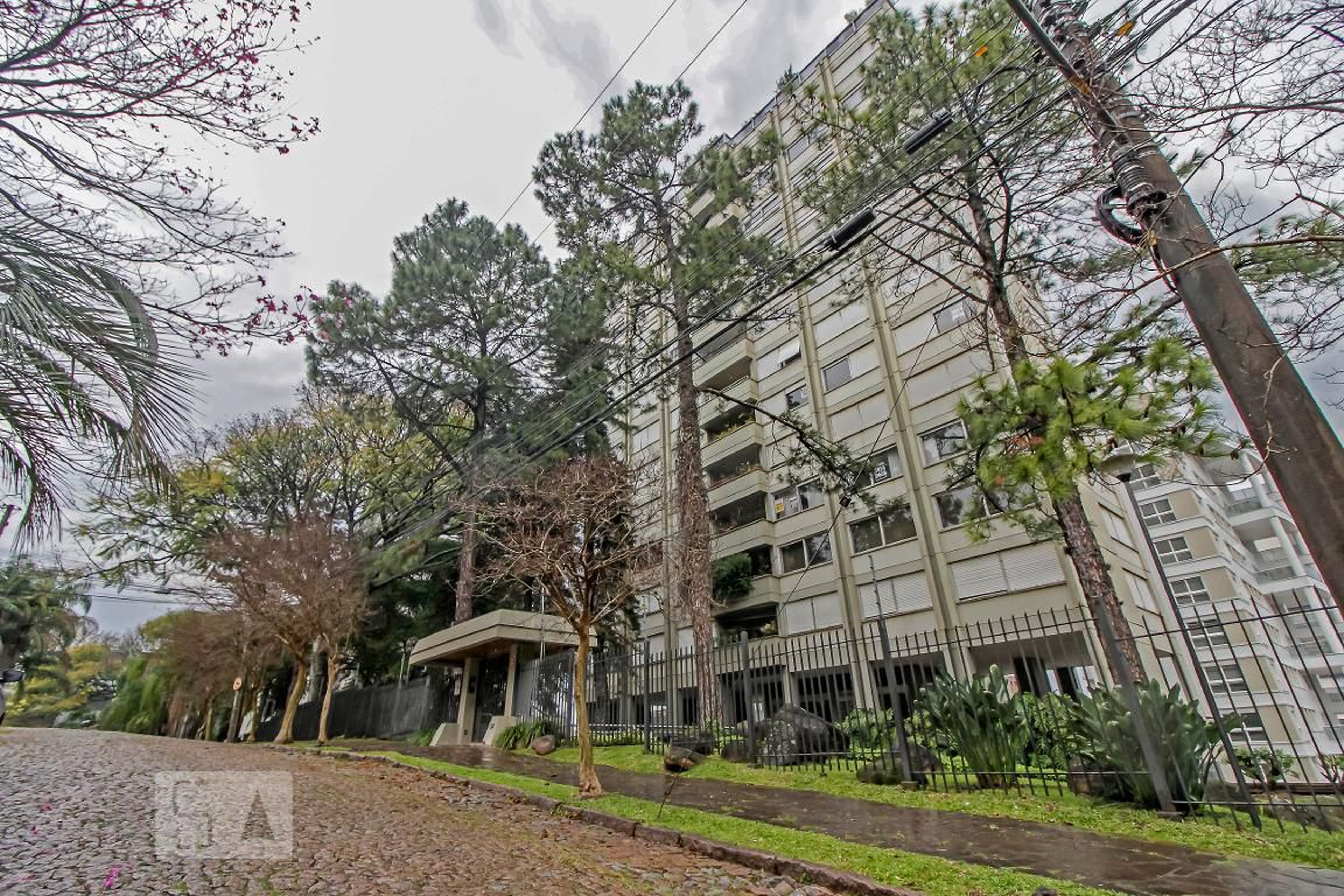 fachada Condomínio em Rua Engenheiro Afonso Cavalcanti, 135