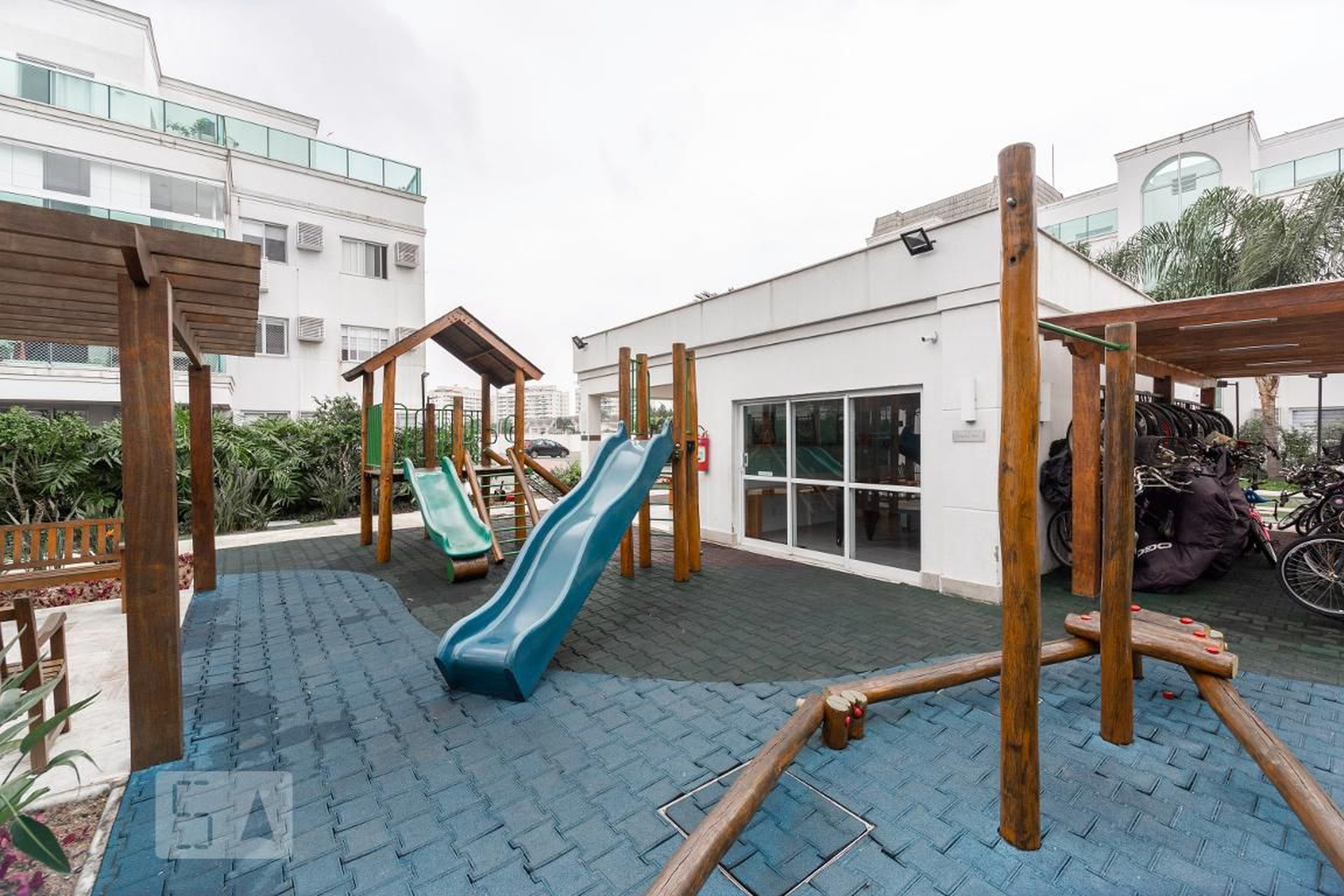 Parquinho - Barra Village House Life