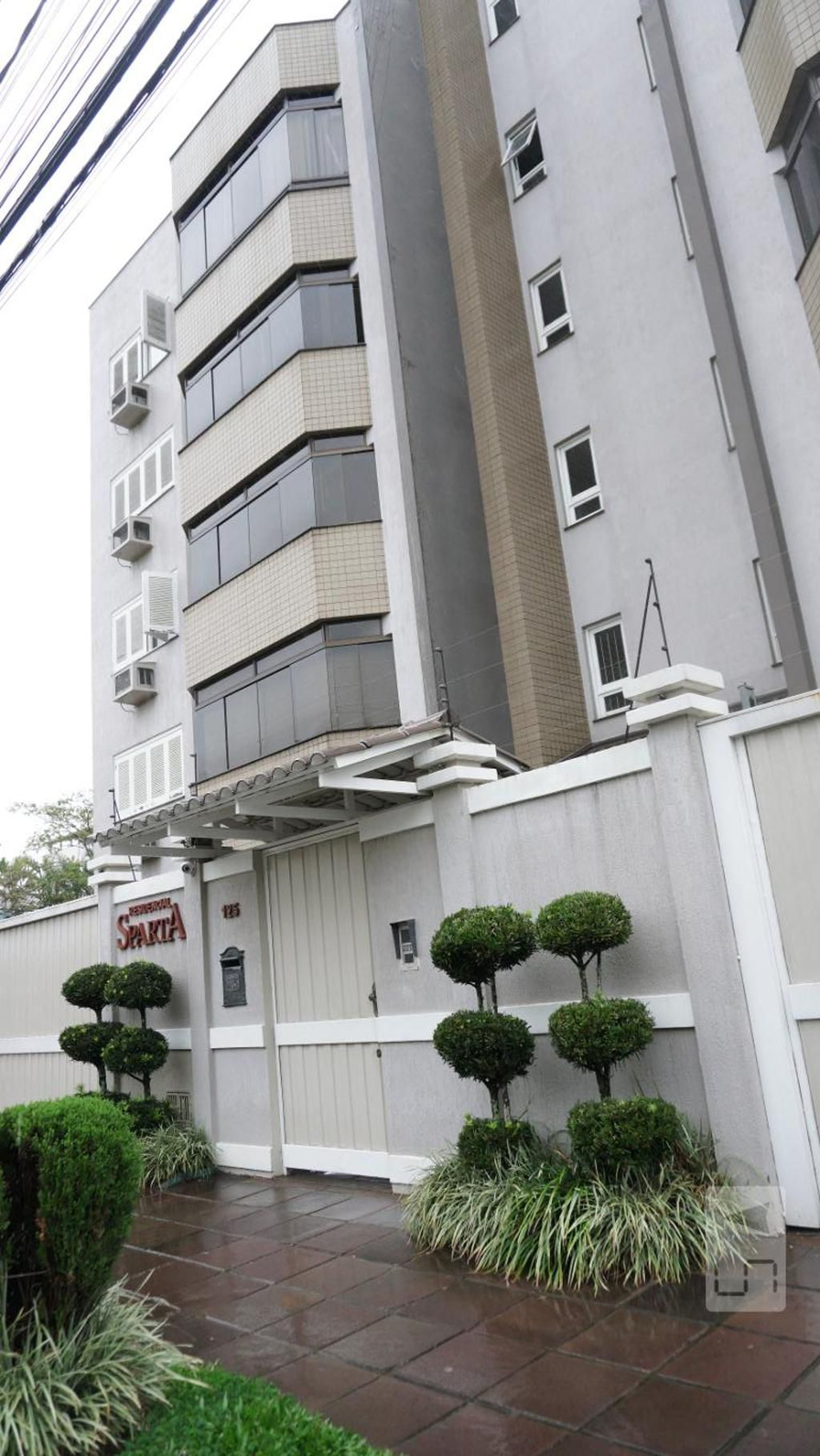Fachada Condomínio em Rua Alberto Scherer, 125