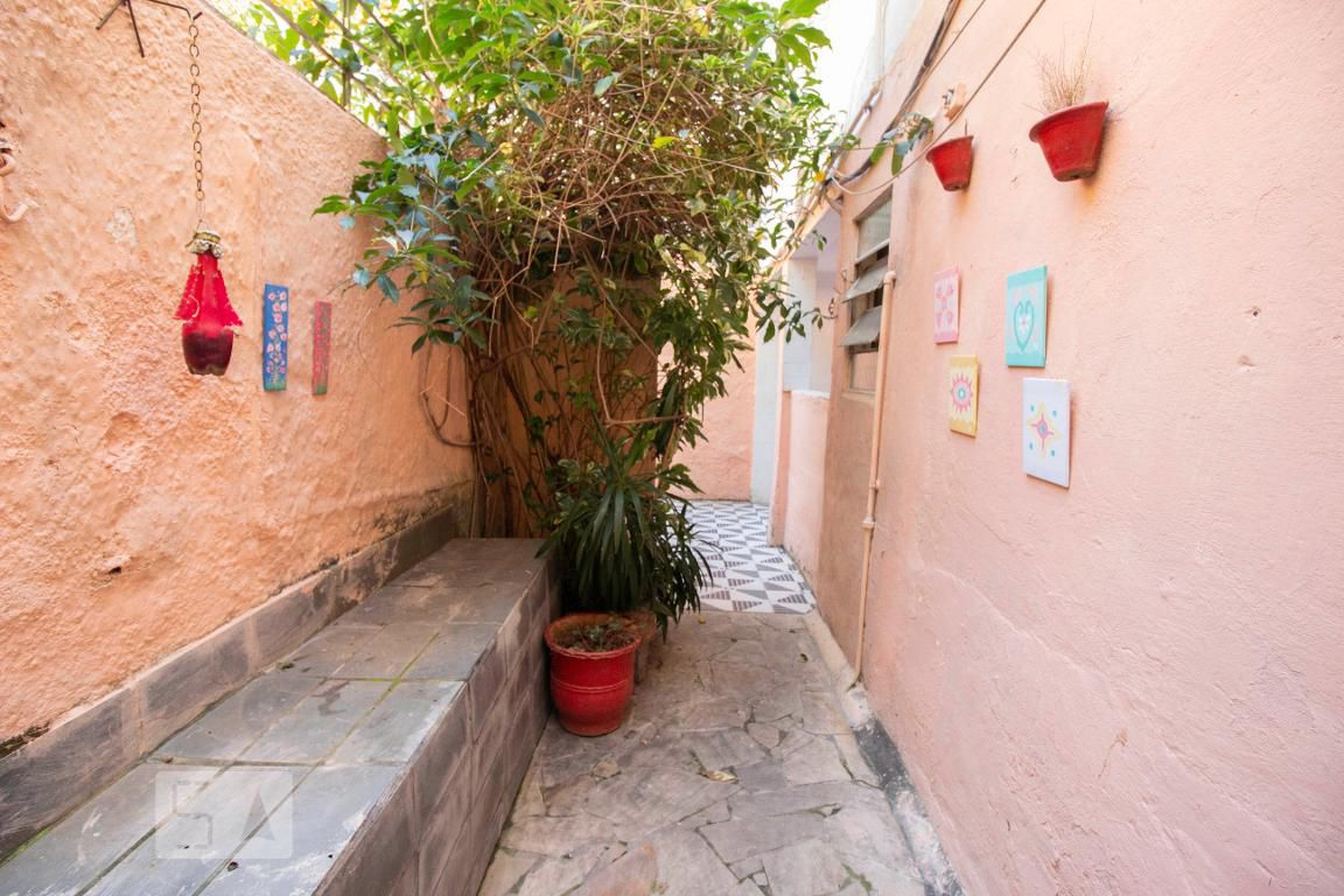 Área externa Condomínio em Rua Santos Titara, 131