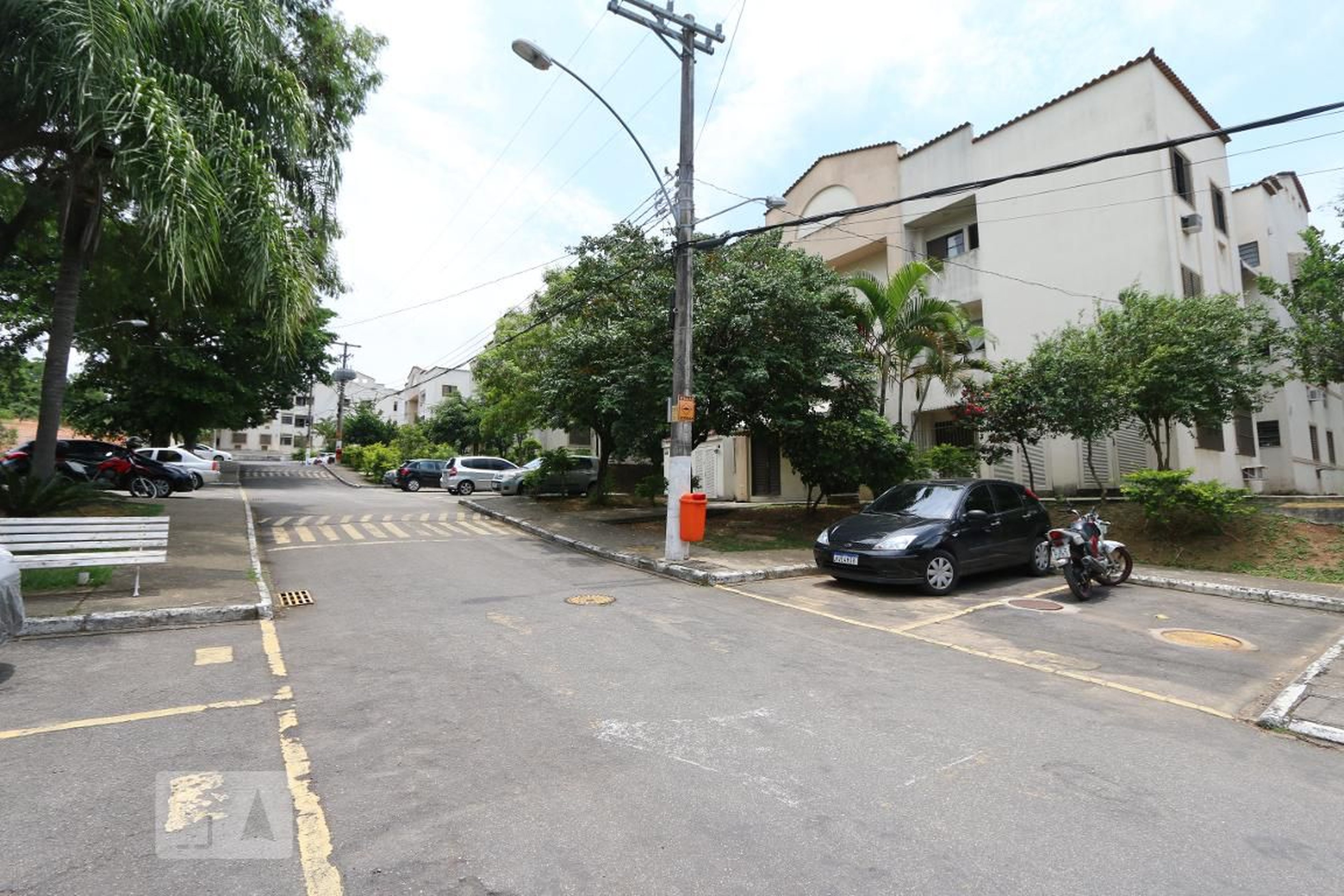 Condomínio - Oswaldo Lussac