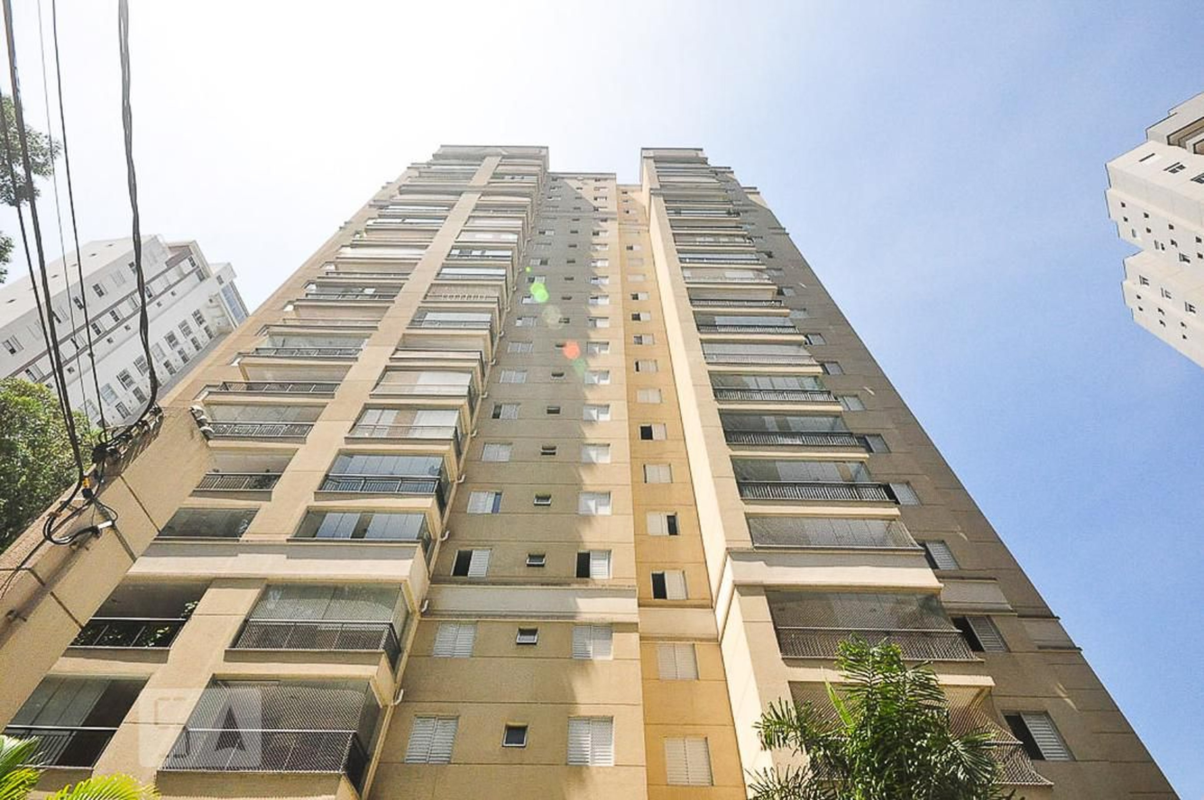 Fachada Condomínio em Rua Clodion, 491