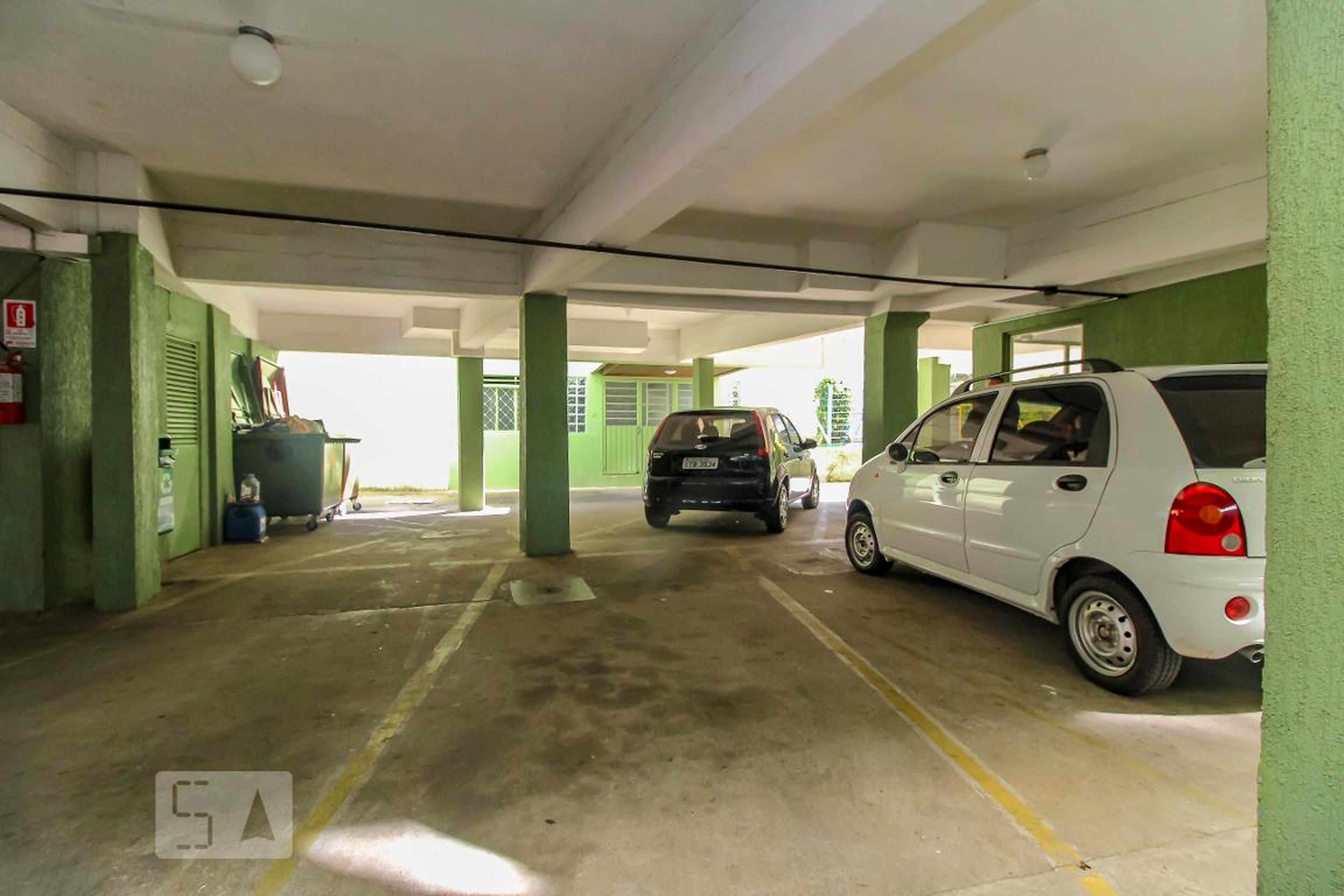 Estacionamento - Estrela Vega