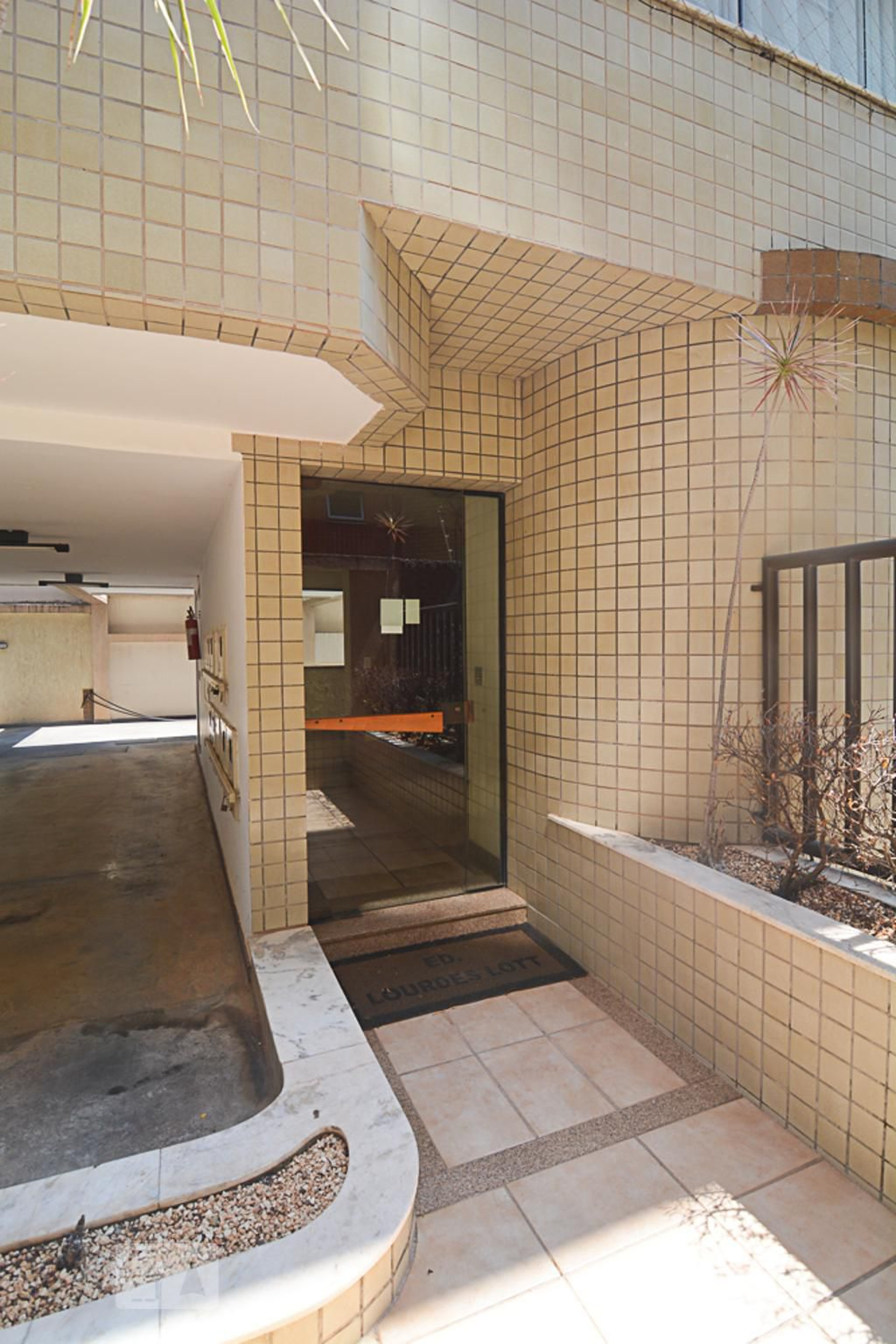 Entrada - Edifício Lourdes Lott