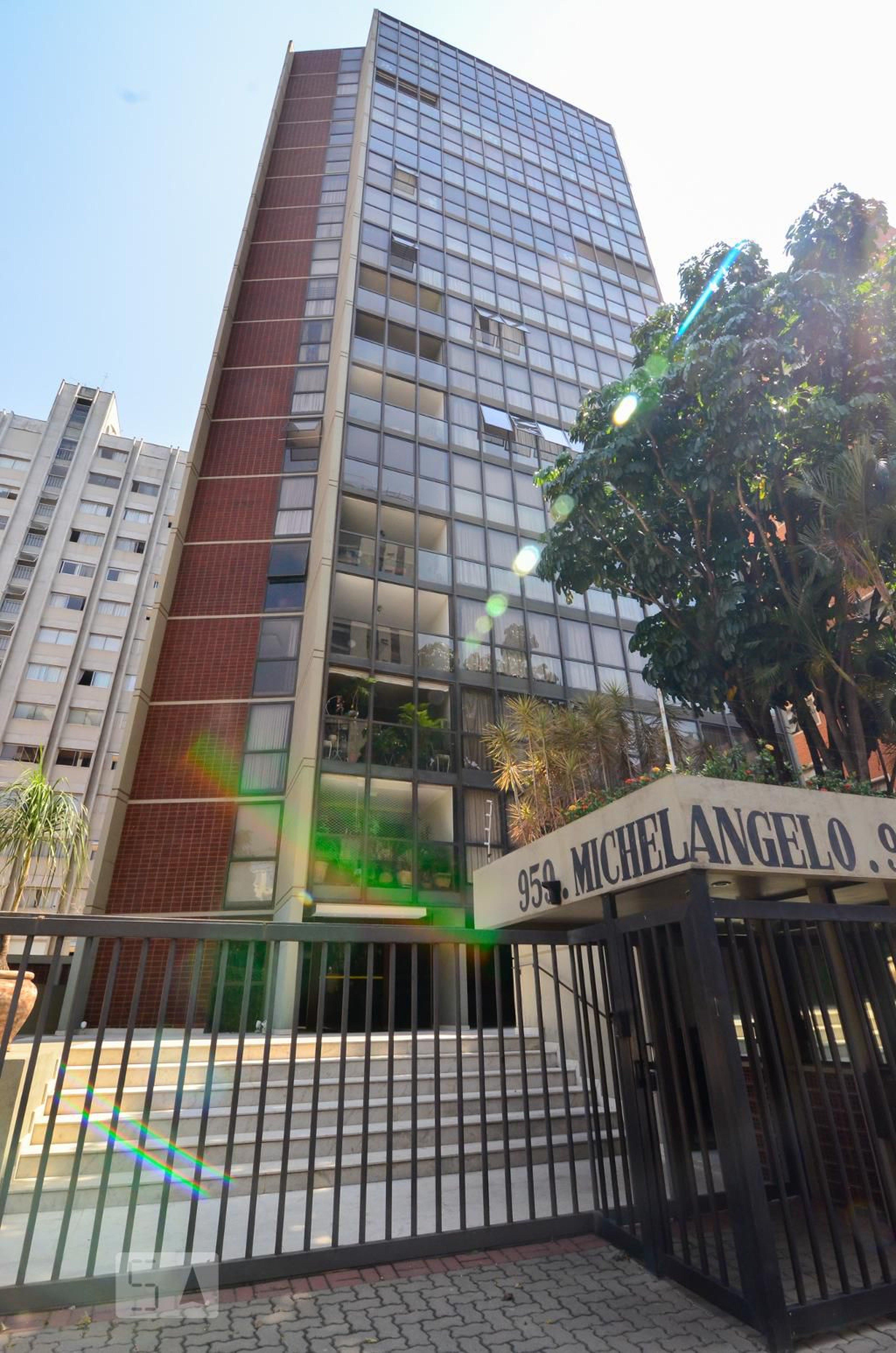 Fachada do prédio Condomínio em Avenida Júlio de Mesquita, 959