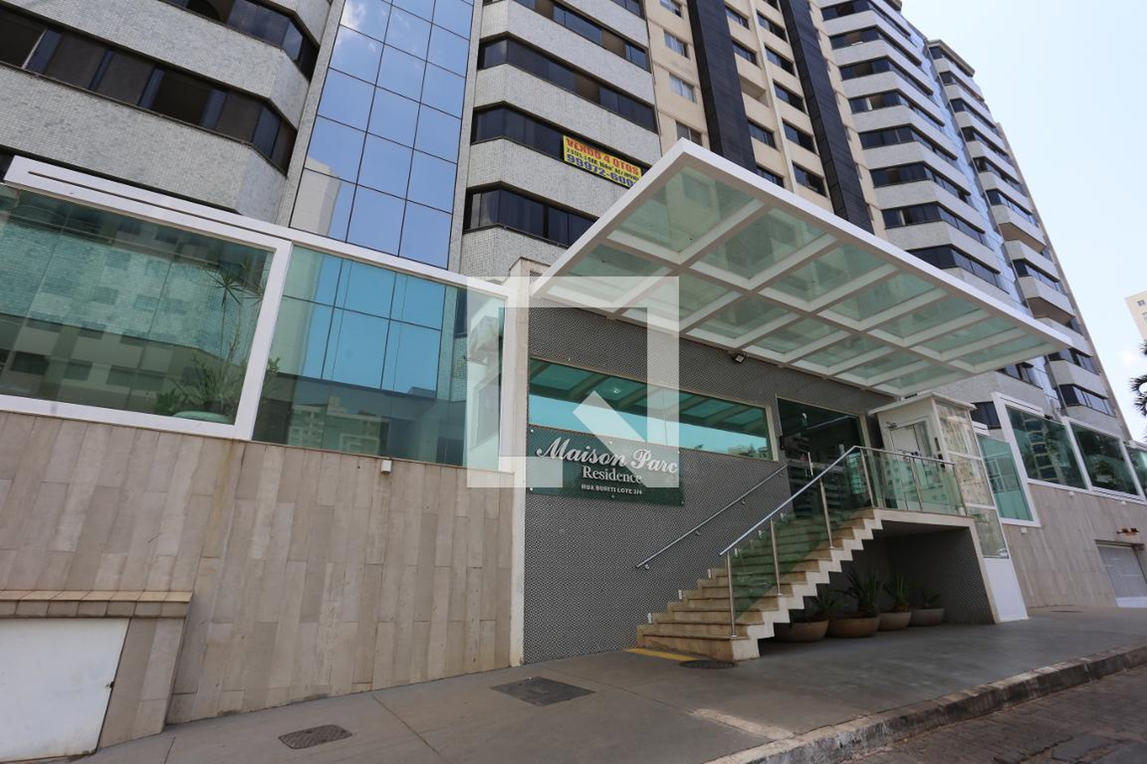 Fachada Condomínio Maison Parc Residence