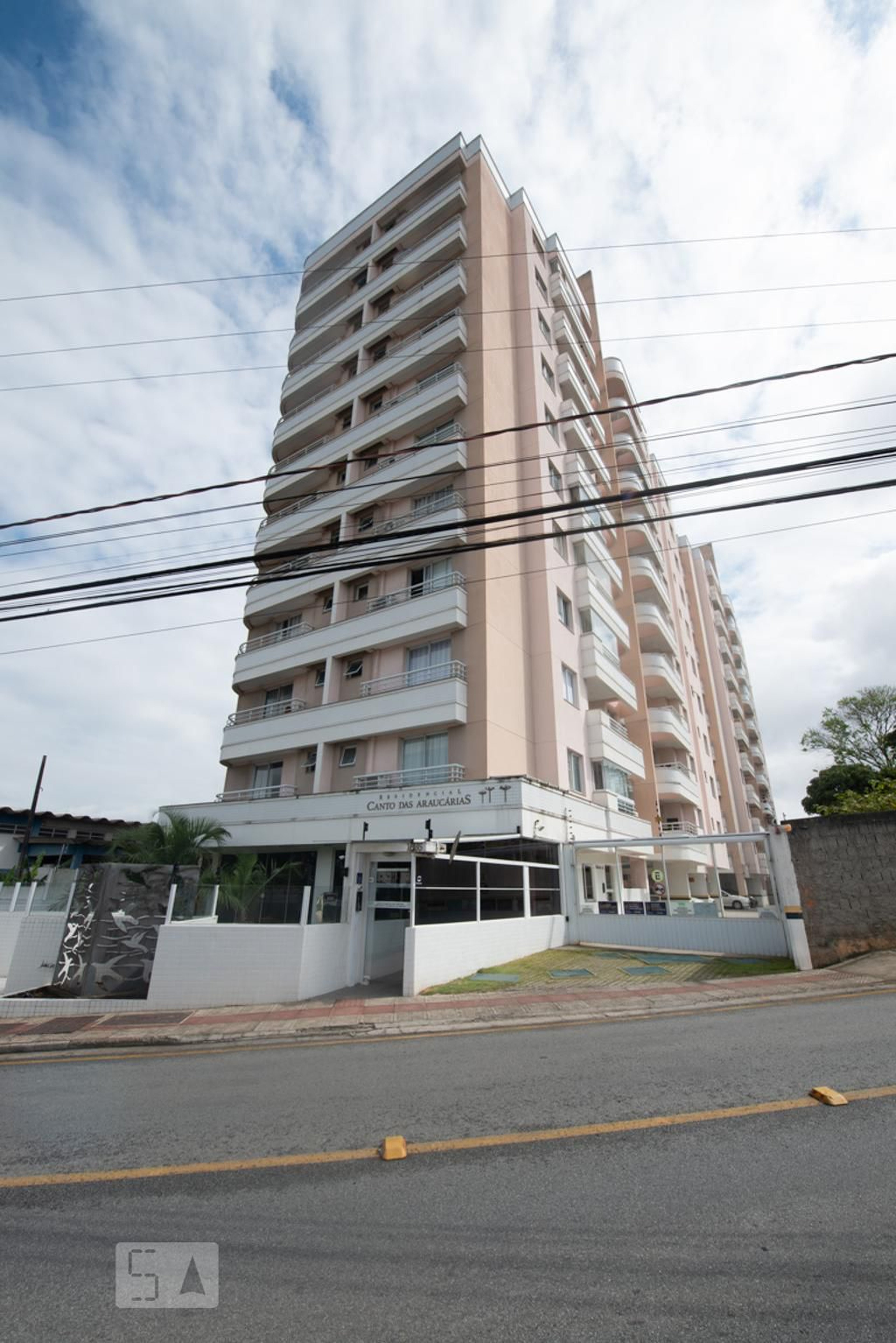 Fachada Residencial Canto das Araucárias