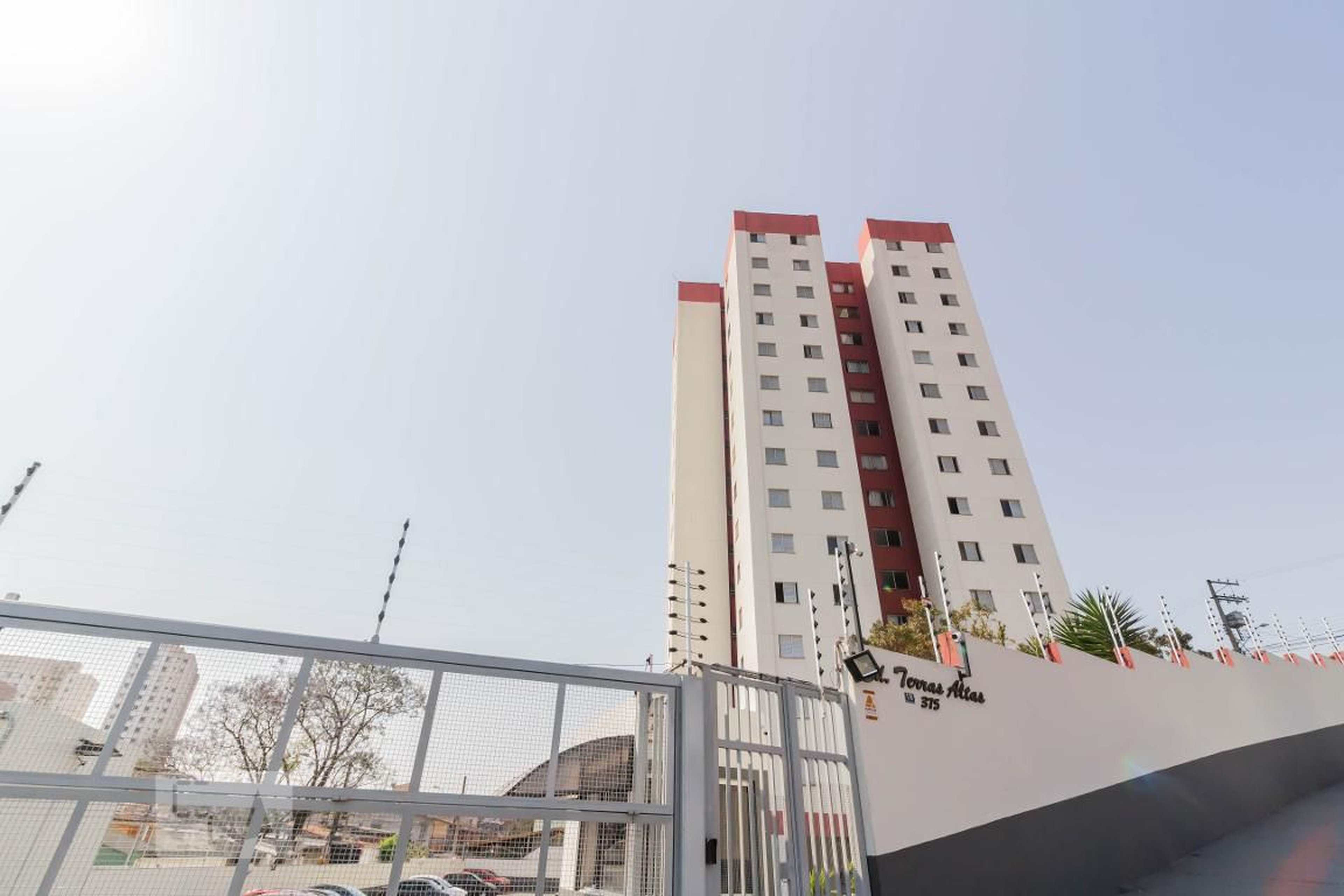 Fachada Condomínio Torres Altas