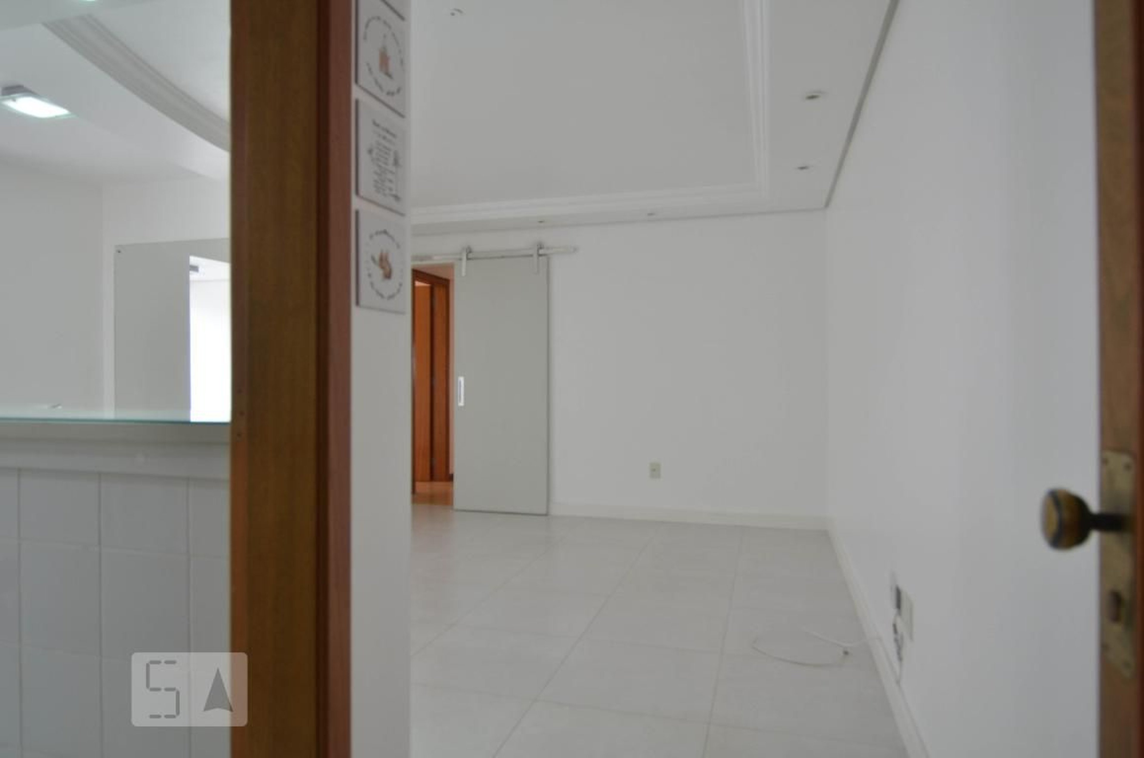 Hall de Entrada - Ponta das Pedras