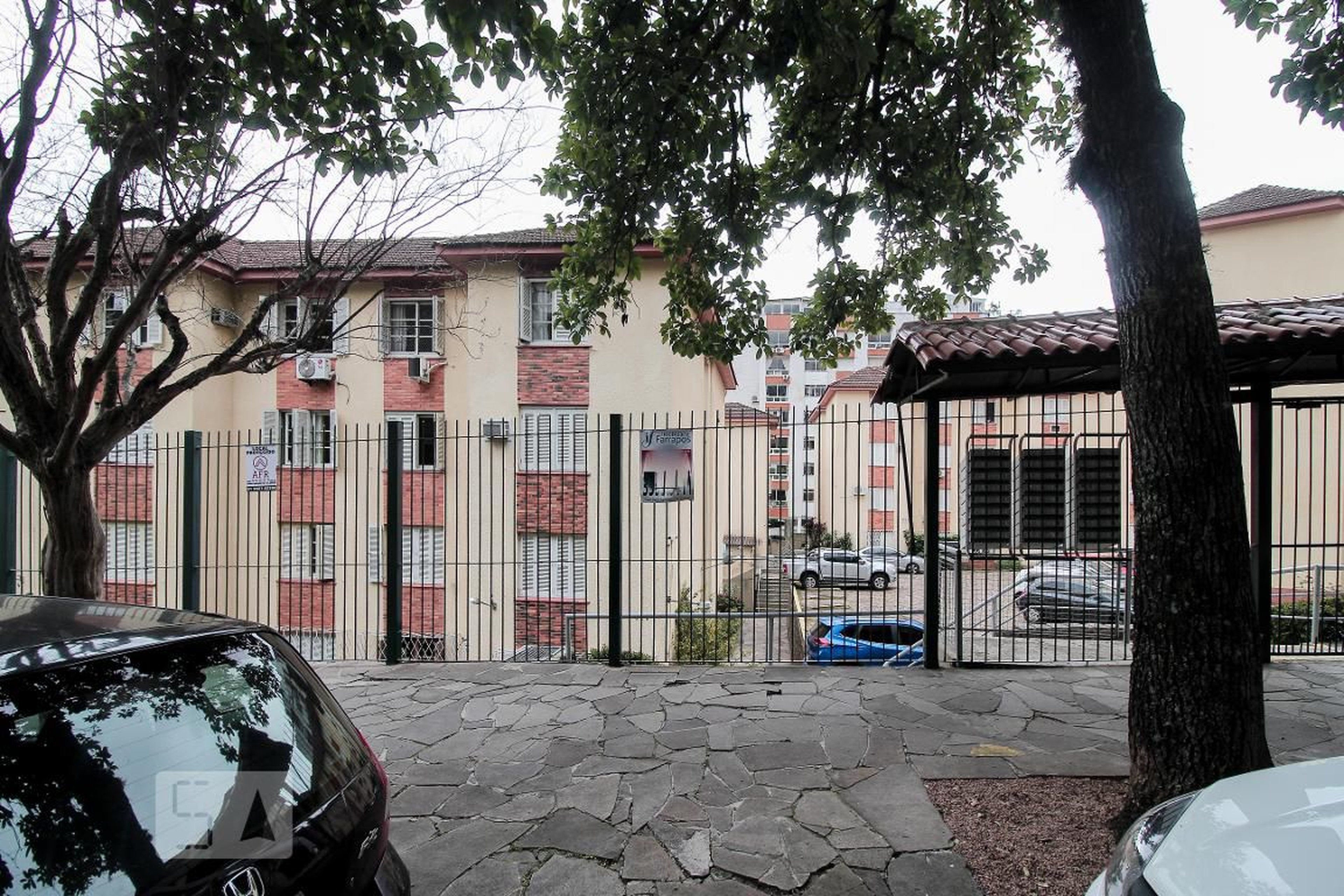 Fachada Condomínio em Rua Tito Lívio Zambecari, 494