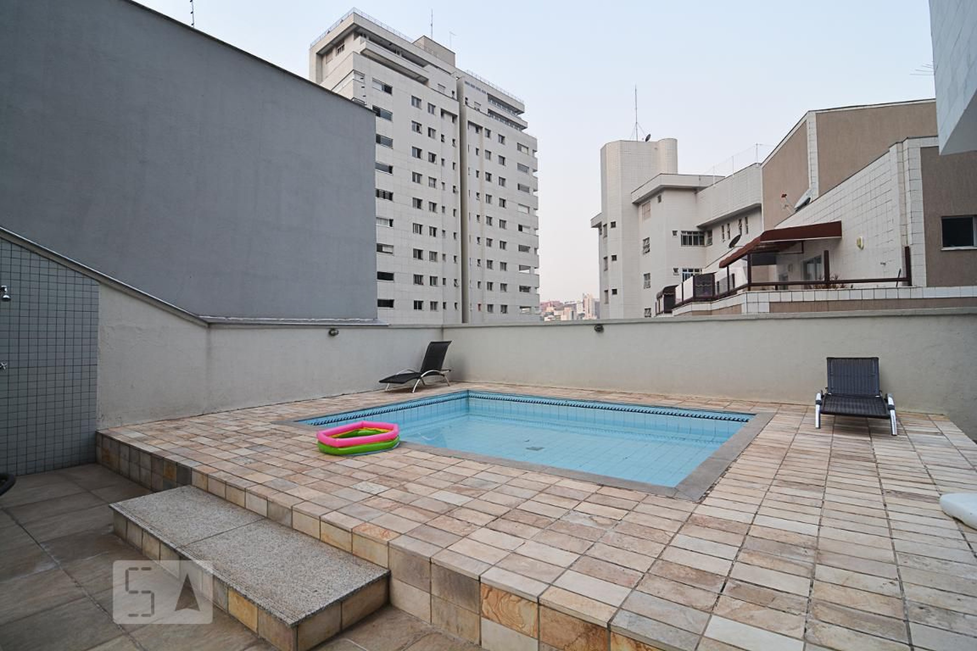 Piscina - Edifício Maria Estevania